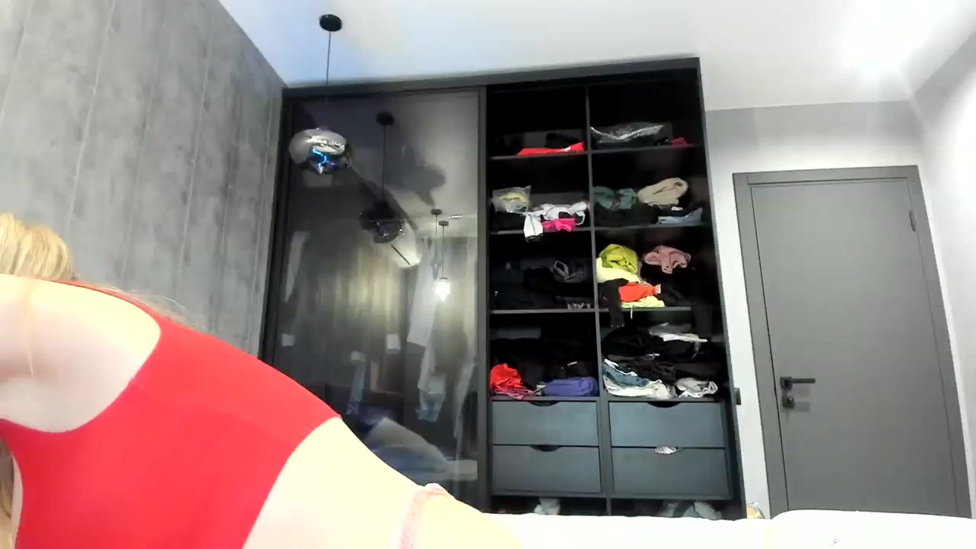 Gallery image thumbnail from Nesquikim's myfreecams stream on, 12/15/2023, 10:34 image 14 of 20