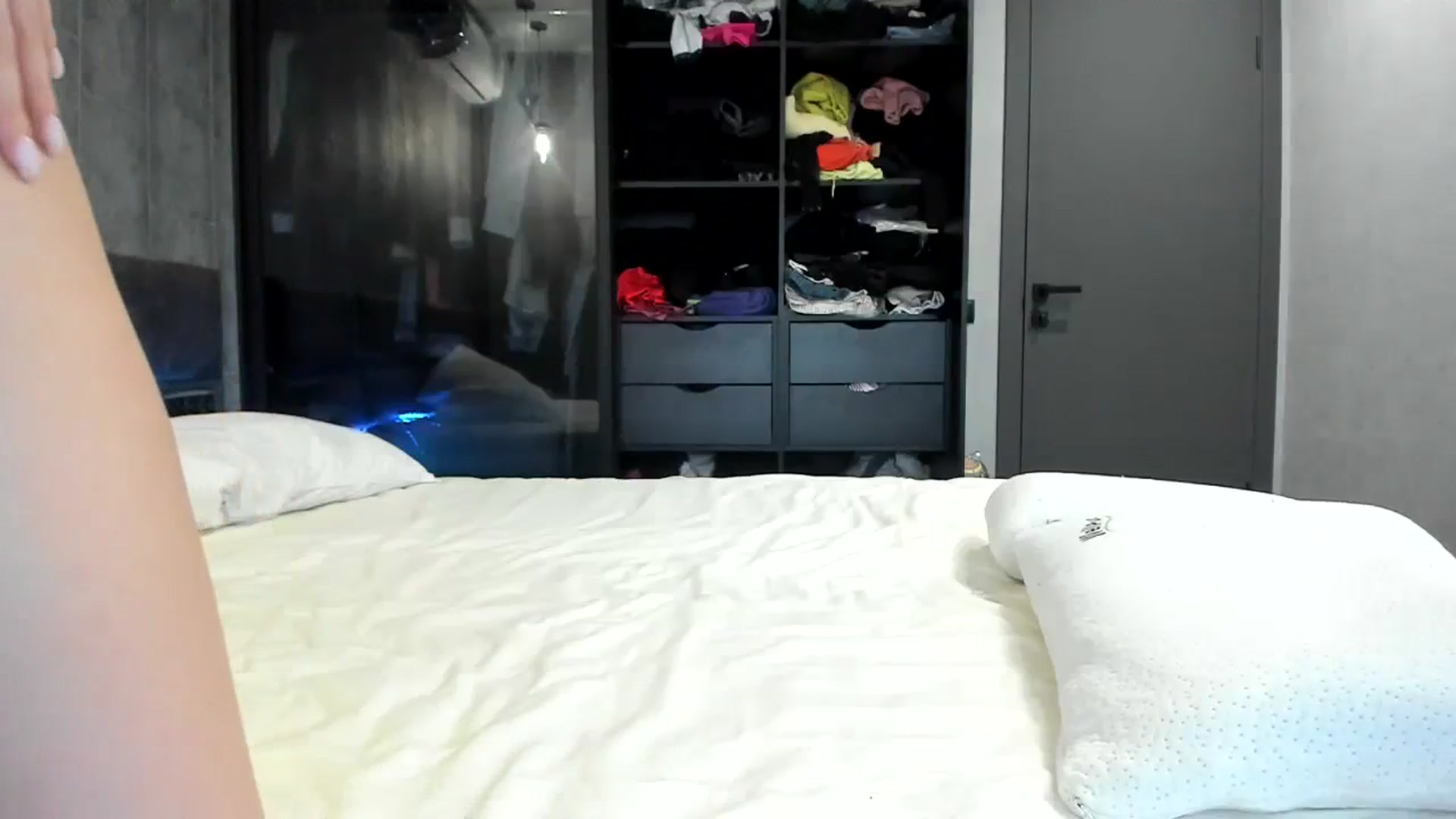 Gallery image thumbnail from Nesquikim's myfreecams stream on, 12/15/2023, 10:34 image 11 of 20