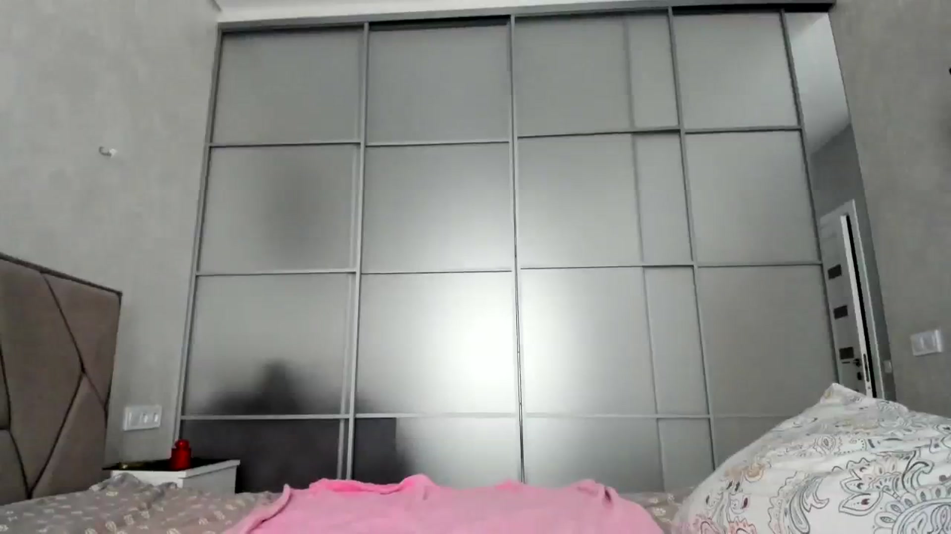 Gallery image thumbnail from Nesquikim's myfreecams stream on, 02/04/2024, 13:13 image 5 of 20