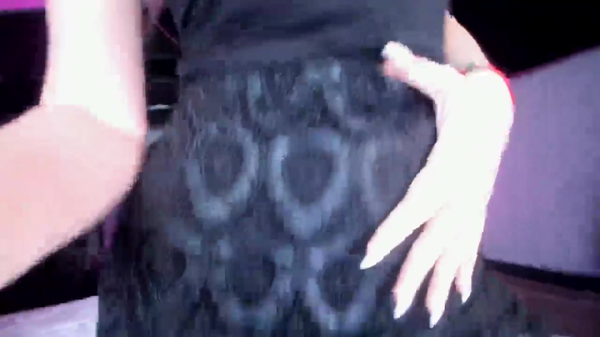 Gallery image thumbnail from Nesquikim's myfreecams stream on, 10/13/2024, 07:13 image 10 of 20