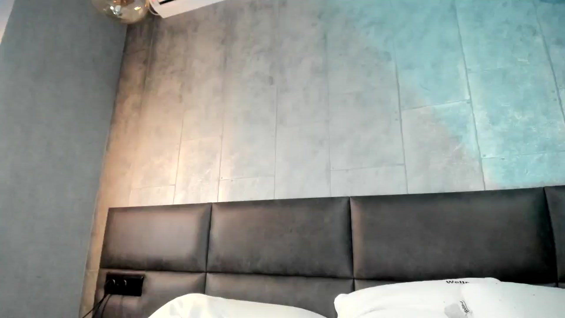 Gallery image thumbnail from Nesquikim's myfreecams stream on, 03/16/2025, 14:42 image 5 of 20