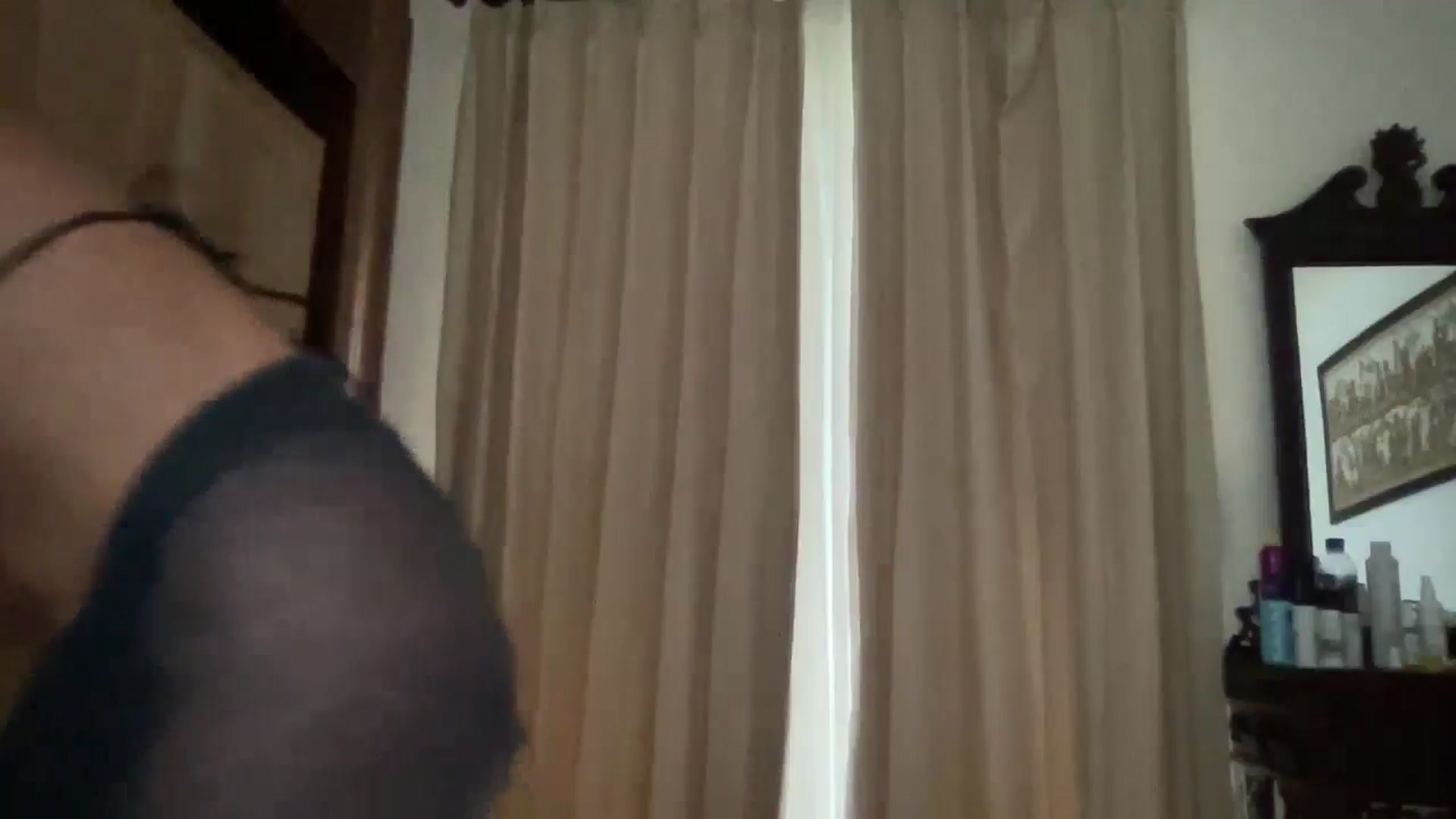 Gallery image thumbnail from Nesquikim's myfreecams stream on, 04/19/2025, 09:26 image 4 of 20