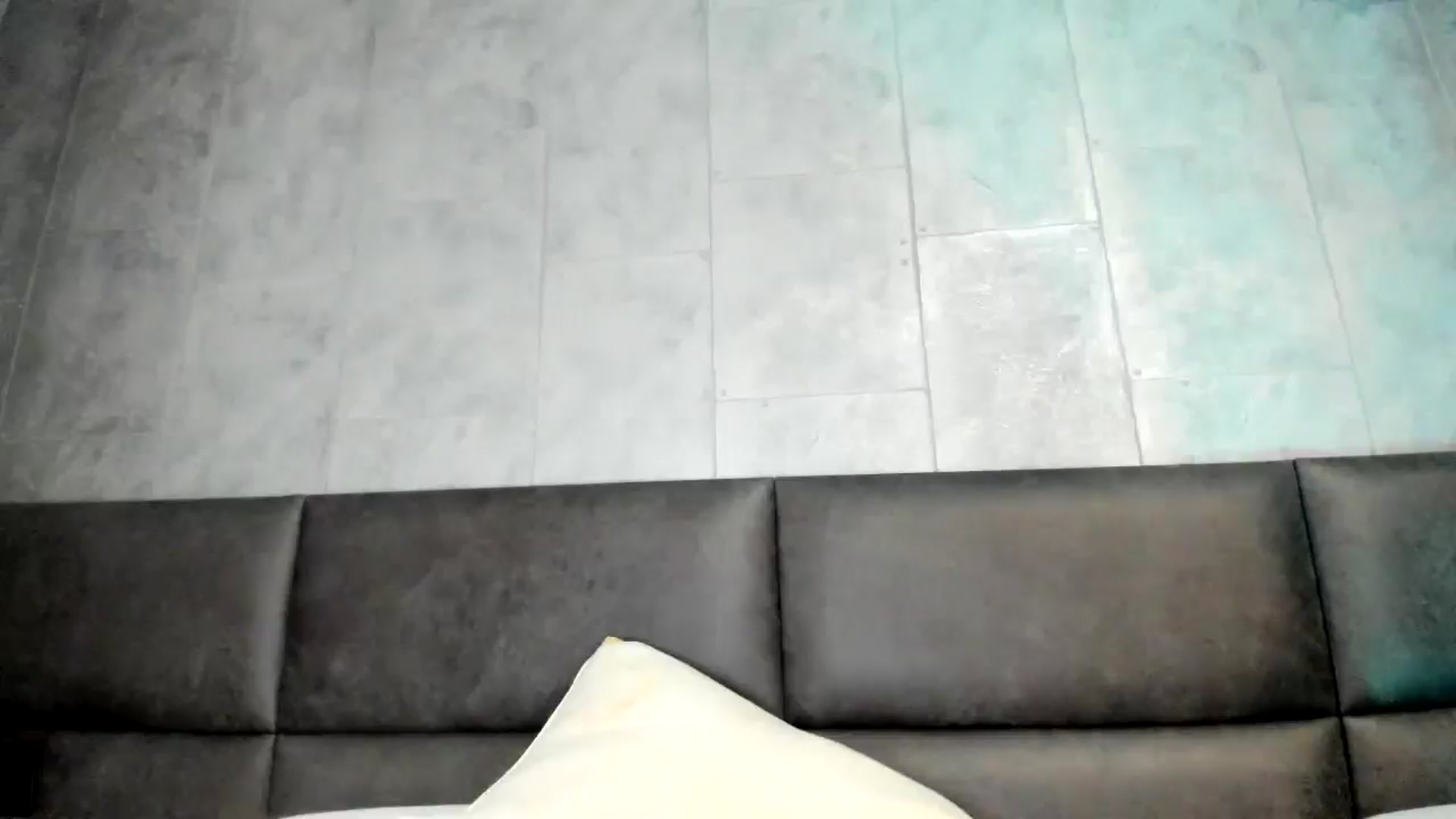Gallery image thumbnail from Nesquikim's myfreecams stream on, 05/10/2025, 10:06 image 10 of 20