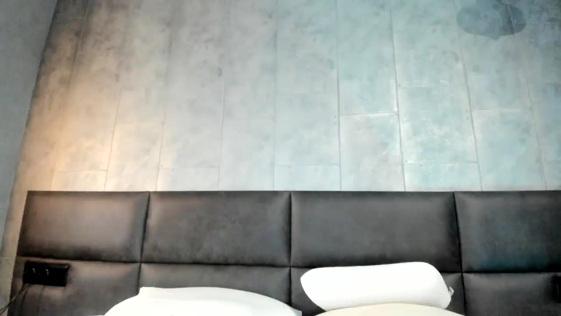 Gallery image thumbnail from Nesquikim's myfreecams stream on, 05/11/2025, 11:39 image 11 of 20