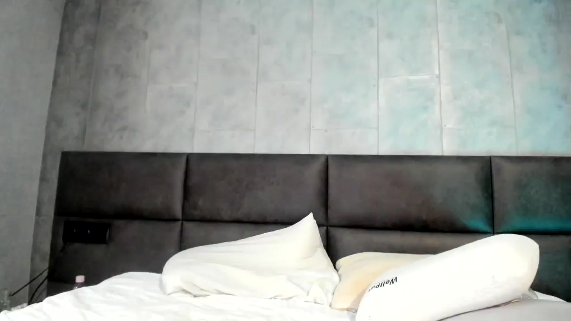 Gallery image thumbnail from Nesquikim's myfreecams stream on, 06/28/2025, 09:30 image 2 of 20