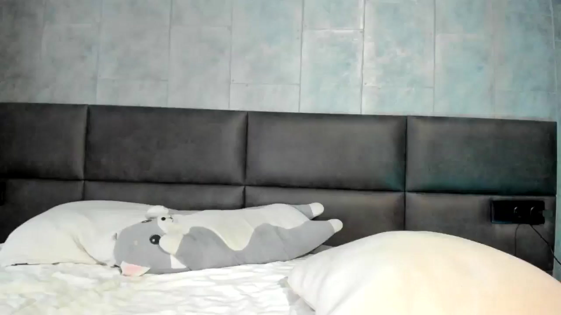 Gallery image thumbnail from Nesquikim's myfreecams stream on, 09/07/2025, 12:05 image 7 of 20