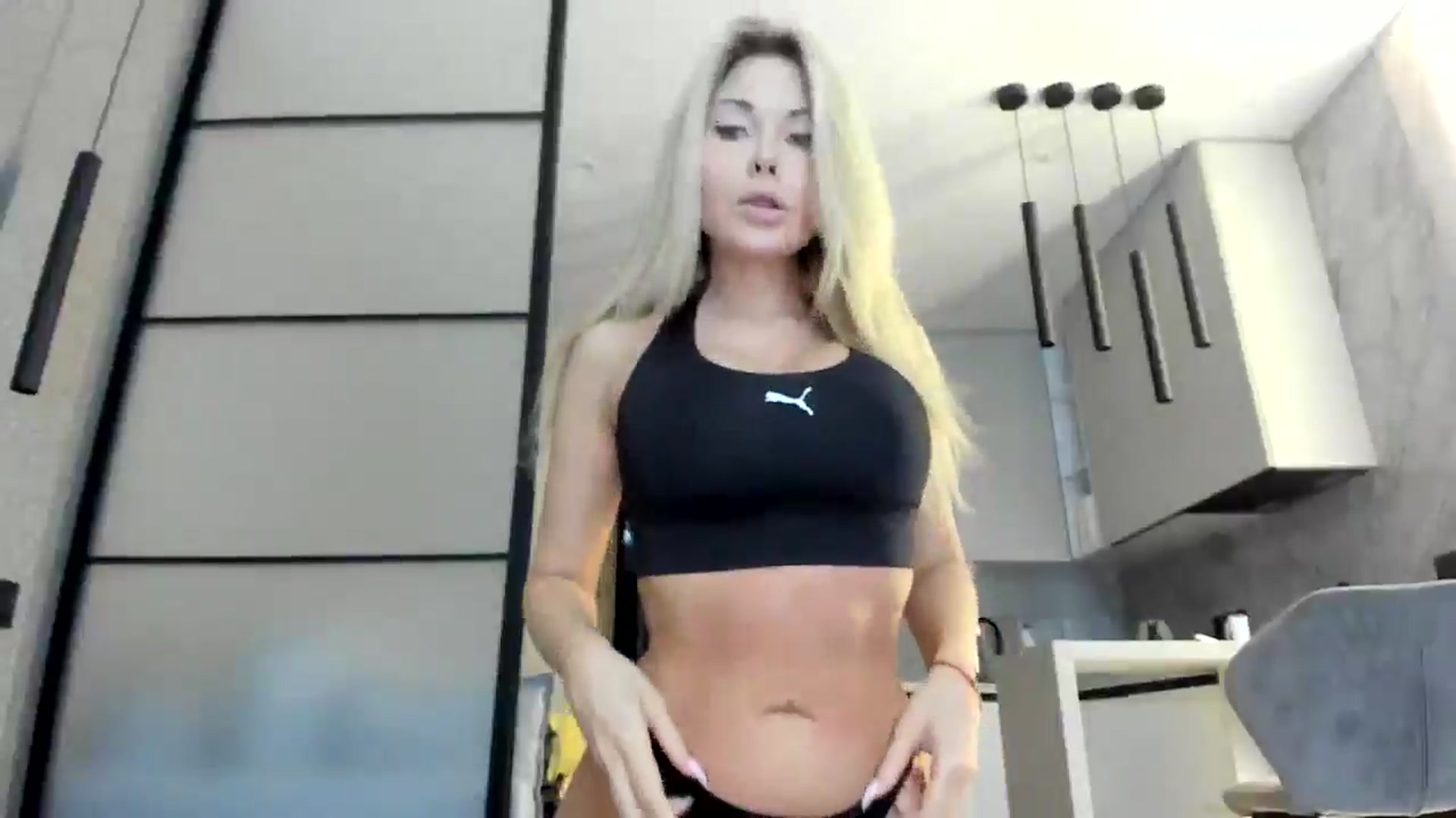Gallery image thumbnail from Nesquikim's myfreecams stream on, 11/22/2025, 07:43 image 9 of 20