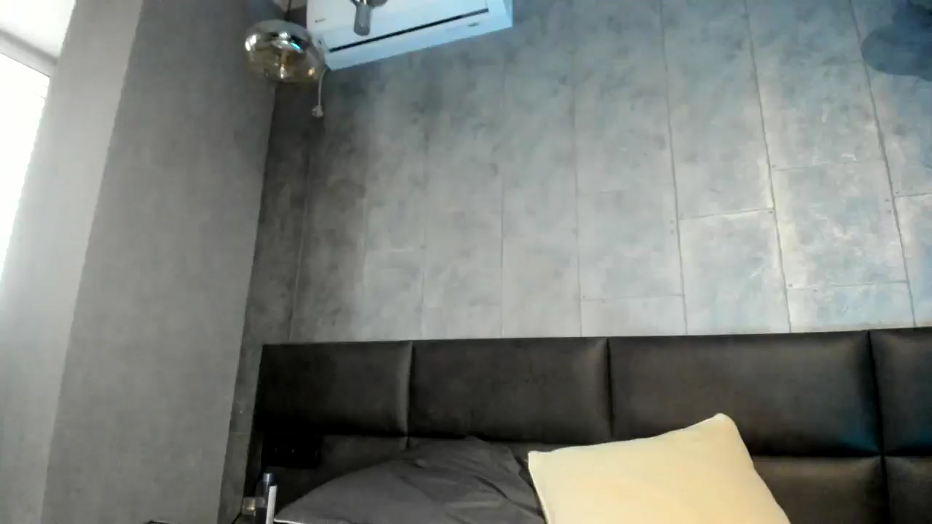 Gallery image thumbnail from Nesquikim's myfreecams stream on, 02/07/2026, 10:54 image 19 of 20