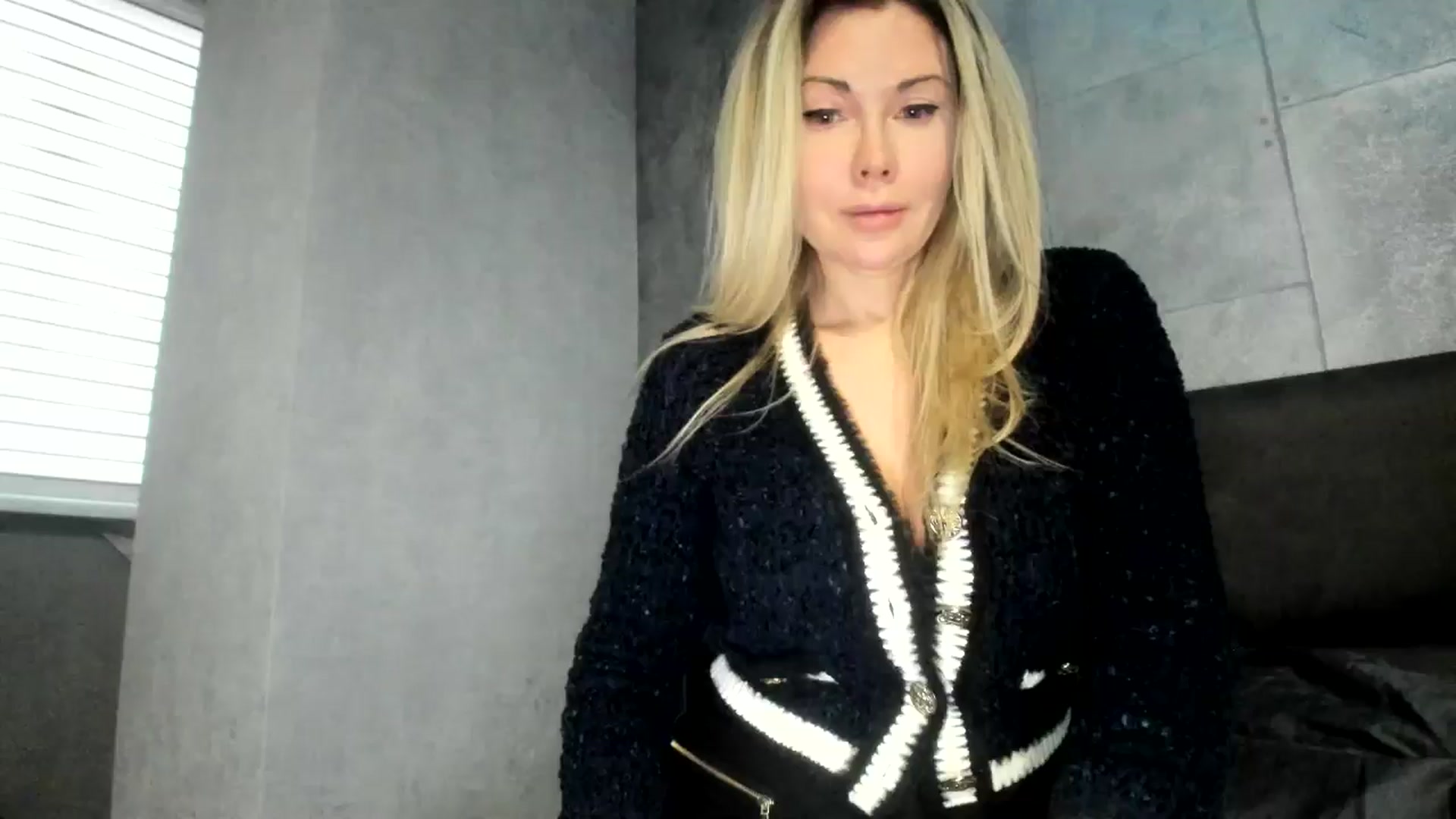 Gallery image thumbnail from Nesquikim's myfreecams stream on, 02/07/2026, 13:19 image 20 of 20