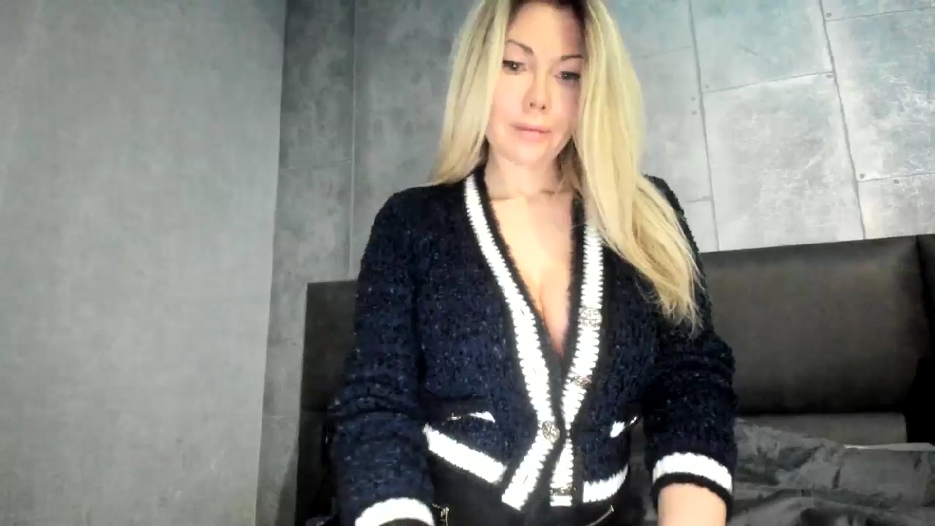 Gallery image thumbnail from Nesquikim's myfreecams stream on, 02/07/2026, 14:08 image 6 of 20
