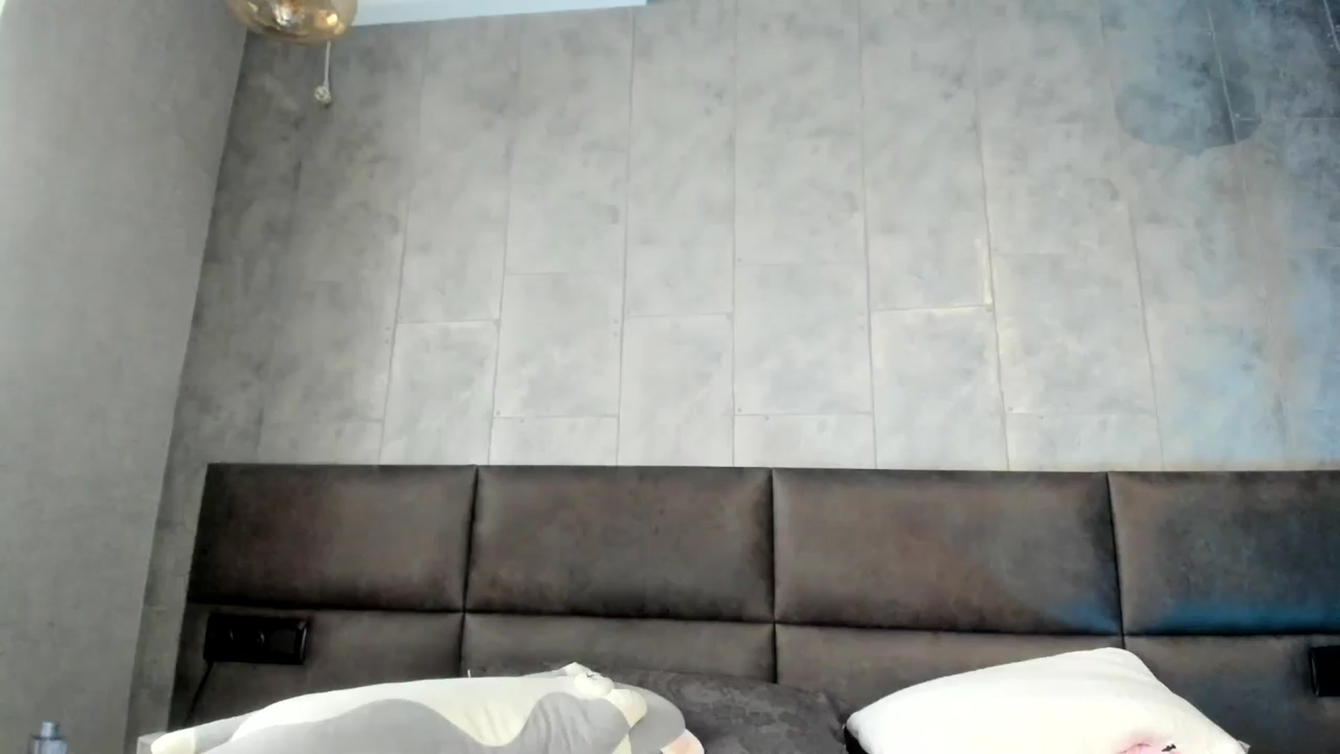 Gallery image thumbnail from Nesquikim's myfreecams stream on, 04/26/2026, 09:26 image 2 of 20