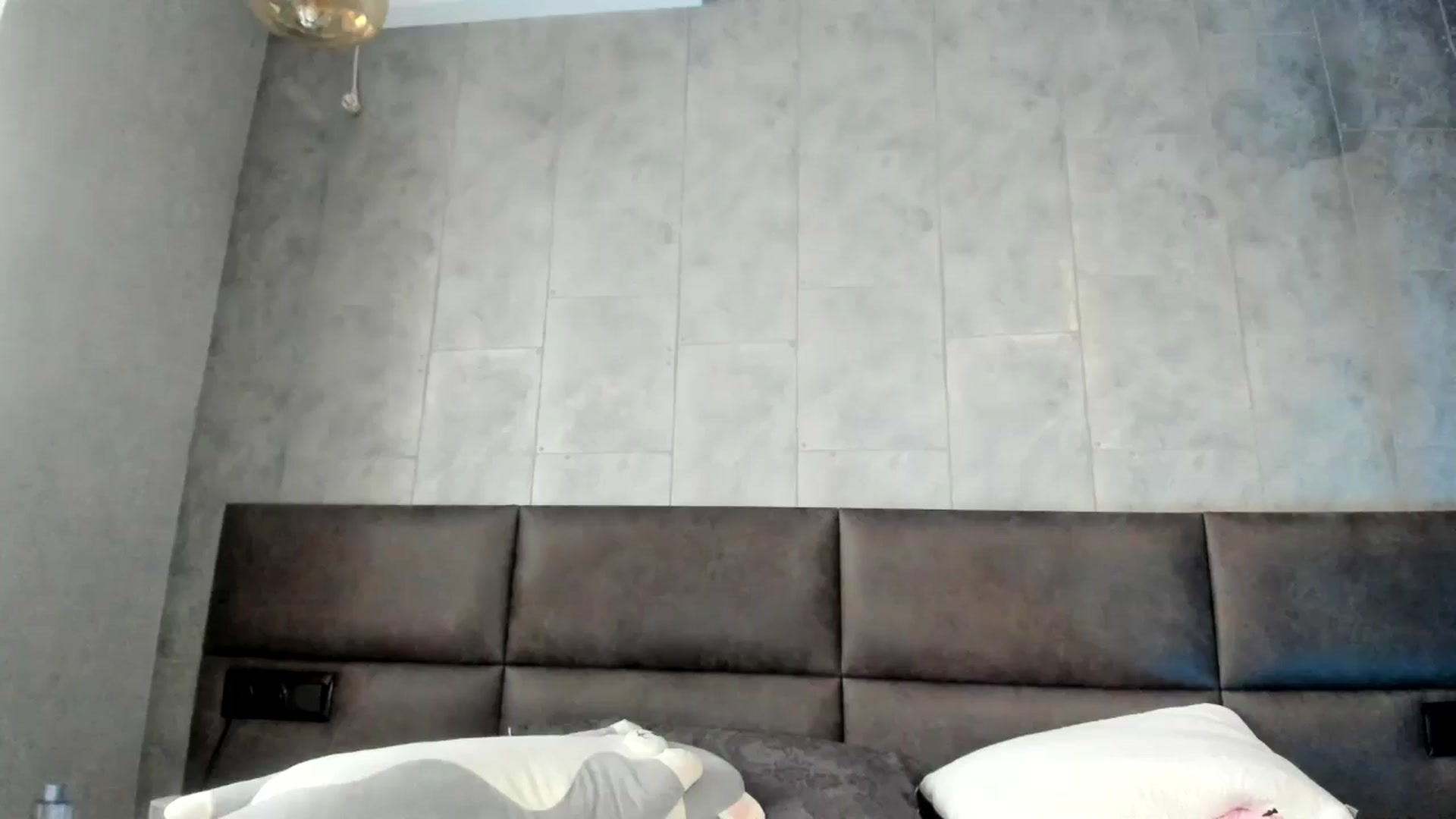 Gallery image thumbnail from Nesquikim's myfreecams stream on, 04/26/2026, 09:26 image 3 of 20