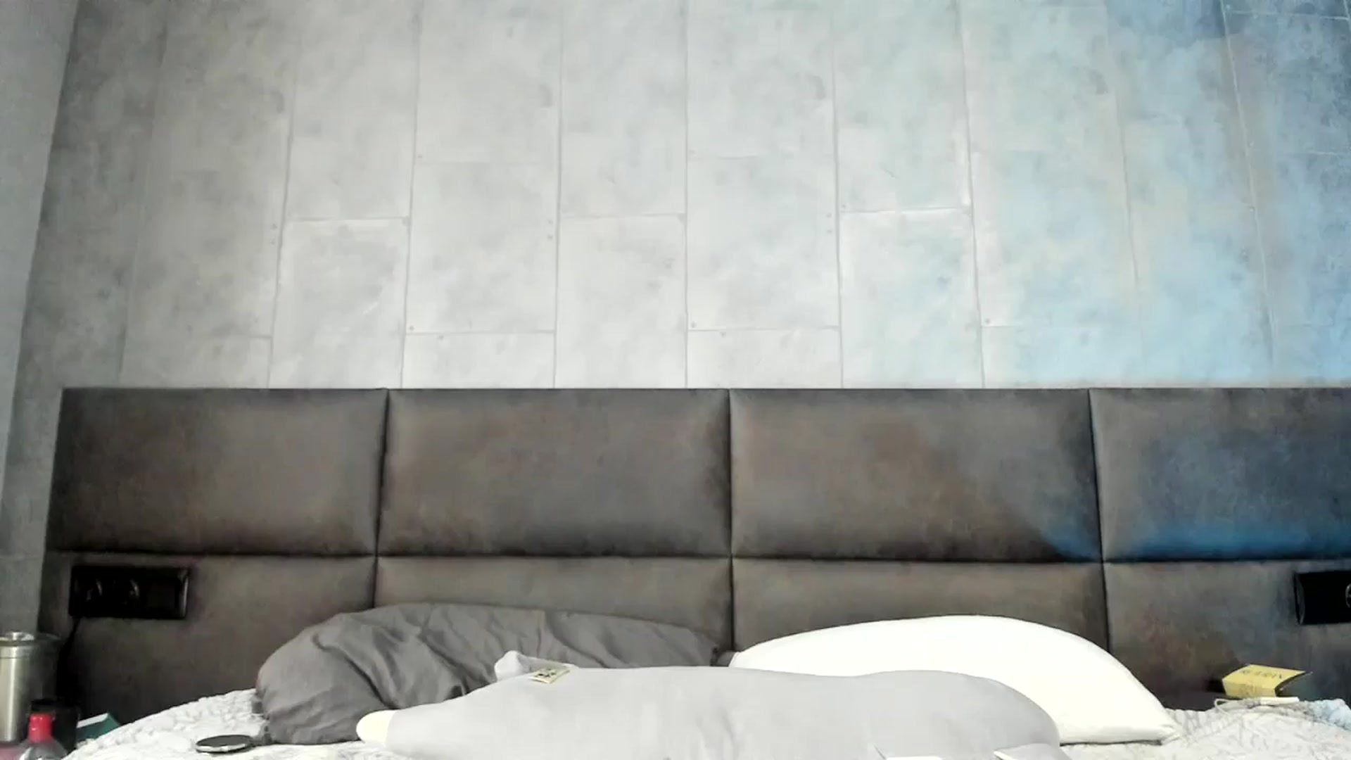 Gallery image thumbnail from Nesquikim's myfreecams stream on, 05/10/2026, 08:28 image 2 of 20