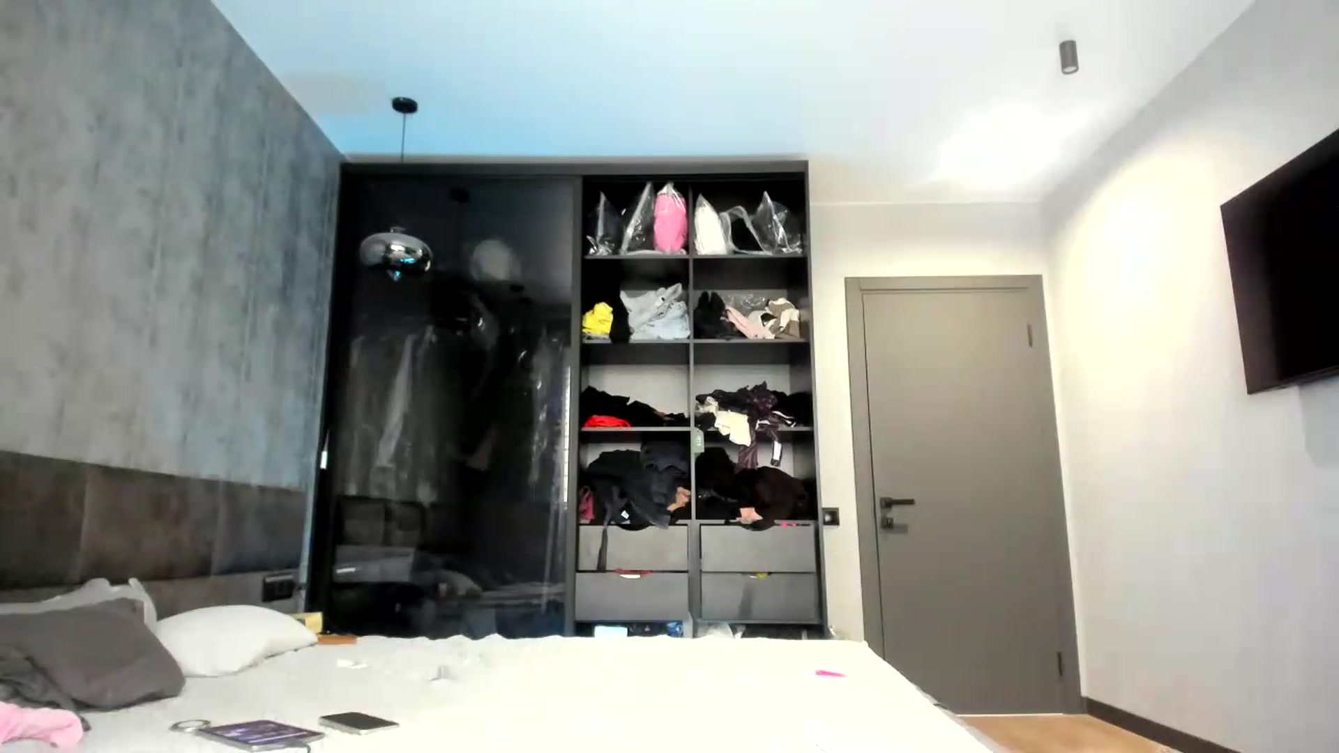 Gallery image thumbnail from Nesquikim's myfreecams stream on, 05/23/2026, 08:38 image 4 of 20