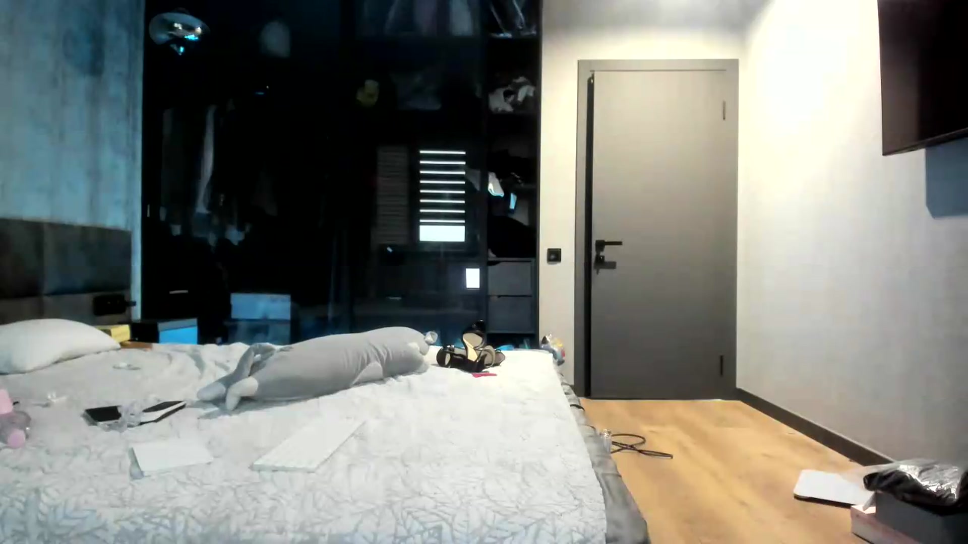 Gallery image thumbnail from Nesquikim's myfreecams stream on, 05/23/2026, 12:32 image 20 of 20