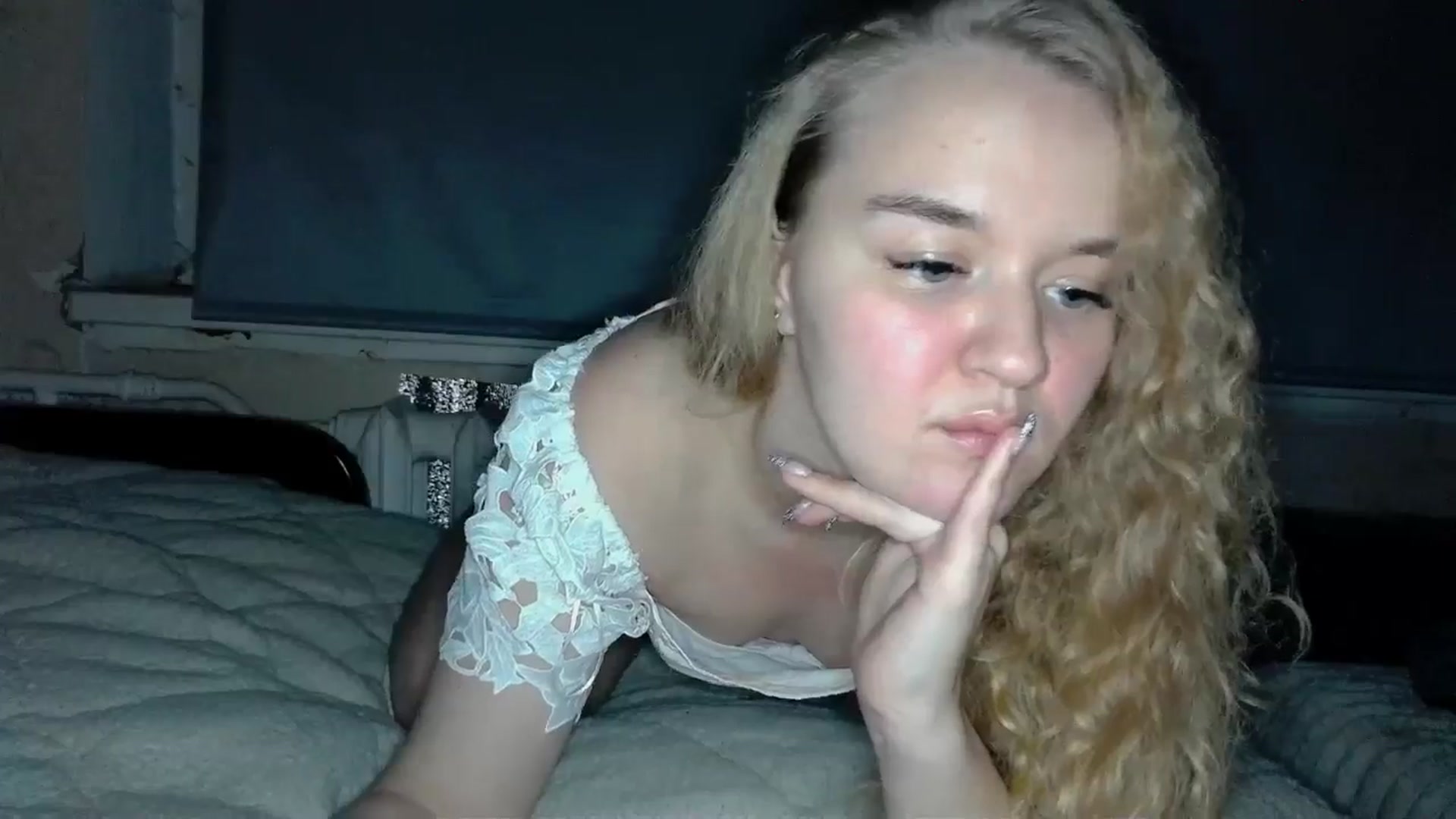 Gallery image thumbnail from NessaLeigh's myfreecams stream on, 12/25/2025, 22:42 image 4 of 20
