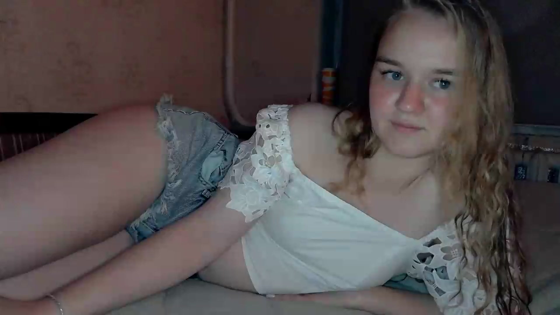 Gallery image thumbnail from NessaLeigh's myfreecams stream on, 06/01/2026, 20:03 image 16 of 20