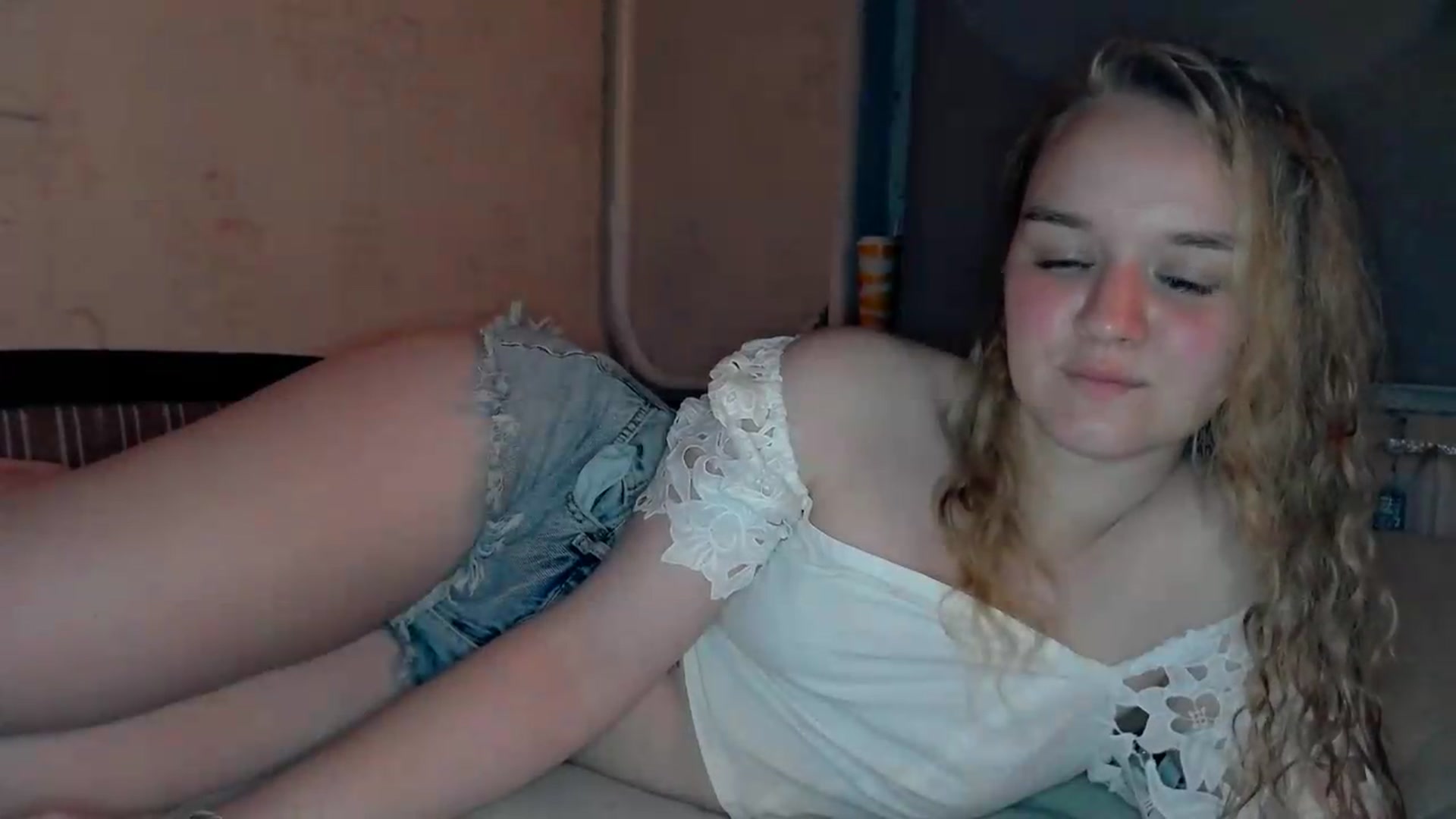 Gallery image thumbnail from NessaLeigh's myfreecams stream on, 06/01/2026, 20:03 image 6 of 20
