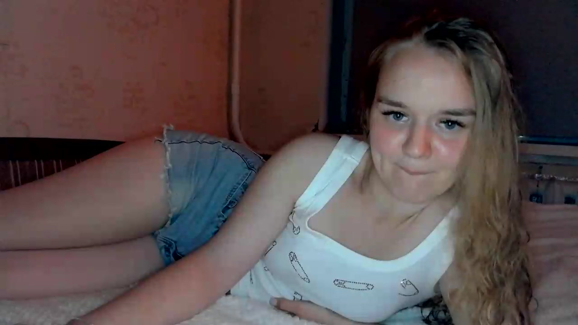 Gallery image thumbnail from NessaLeigh's myfreecams stream on, 06/08/2026, 21:02 image 15 of 20