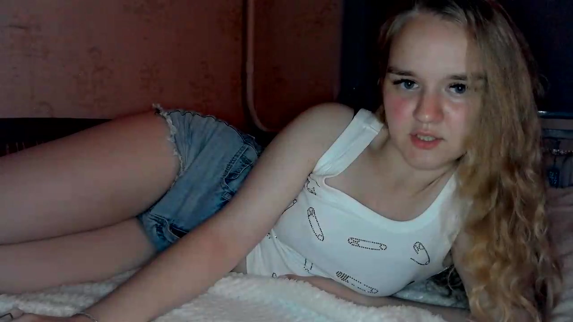 Gallery image thumbnail from NessaLeigh's myfreecams stream on, 06/08/2026, 23:43 image 13 of 20