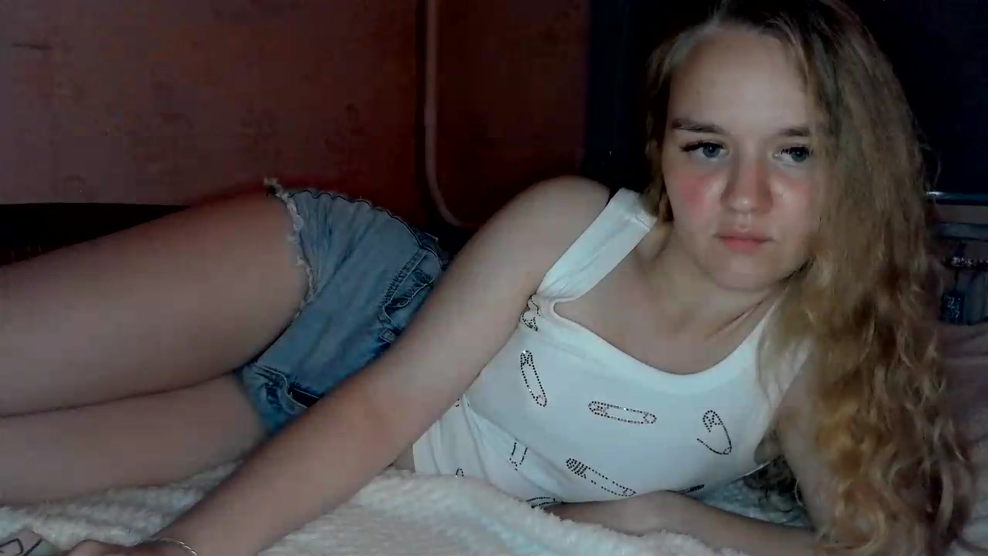 Gallery image thumbnail from NessaLeigh's myfreecams stream on, 06/08/2026, 23:43 image 18 of 20