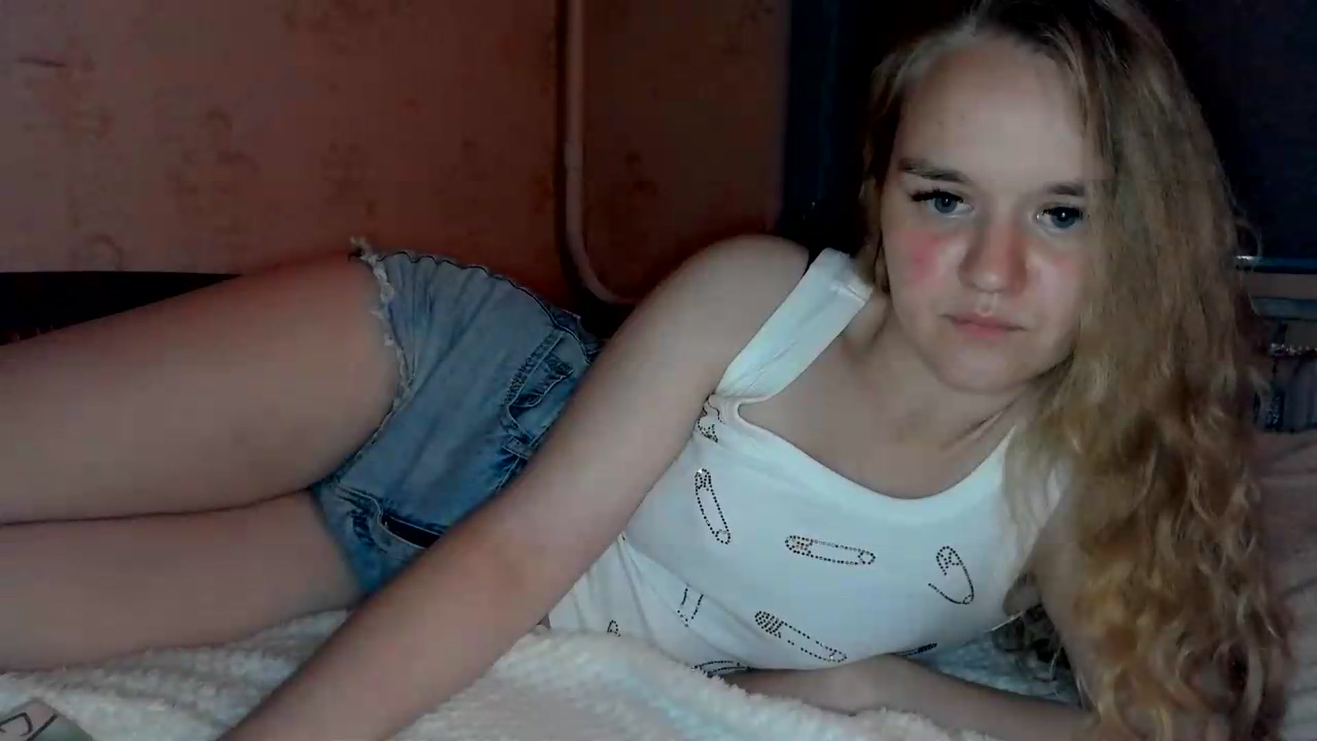 Gallery image thumbnail from NessaLeigh's myfreecams stream on, 06/08/2026, 23:43 image 16 of 20