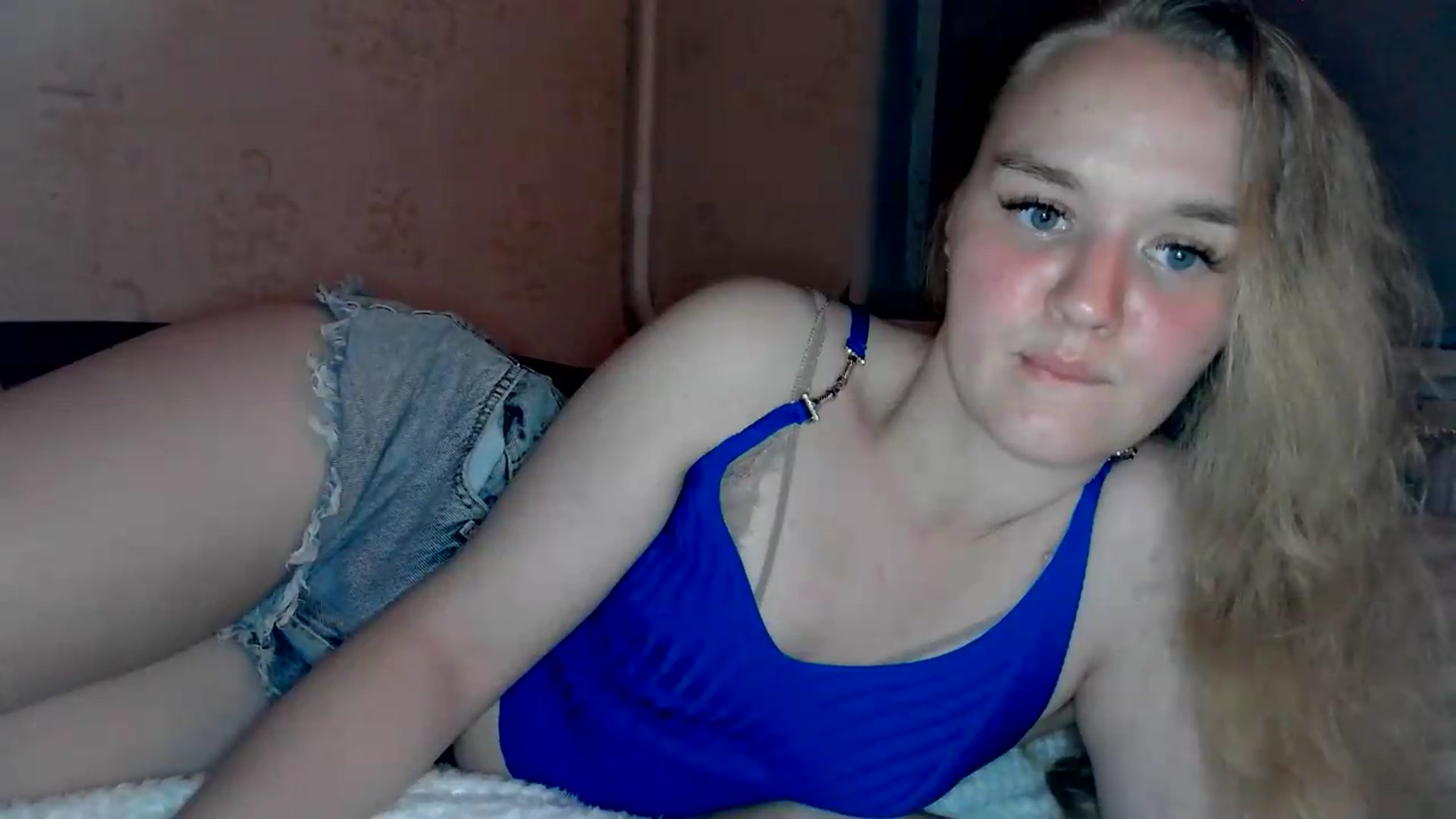 Gallery image thumbnail from NessaLeigh's myfreecams stream on, 06/09/2026, 19:35 image 6 of 20