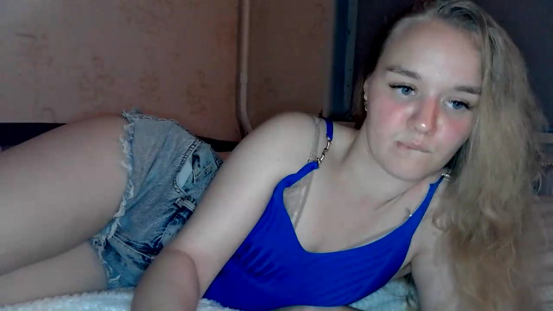 Gallery image thumbnail from NessaLeigh's myfreecams stream on, 06/09/2026, 19:35 image 18 of 20