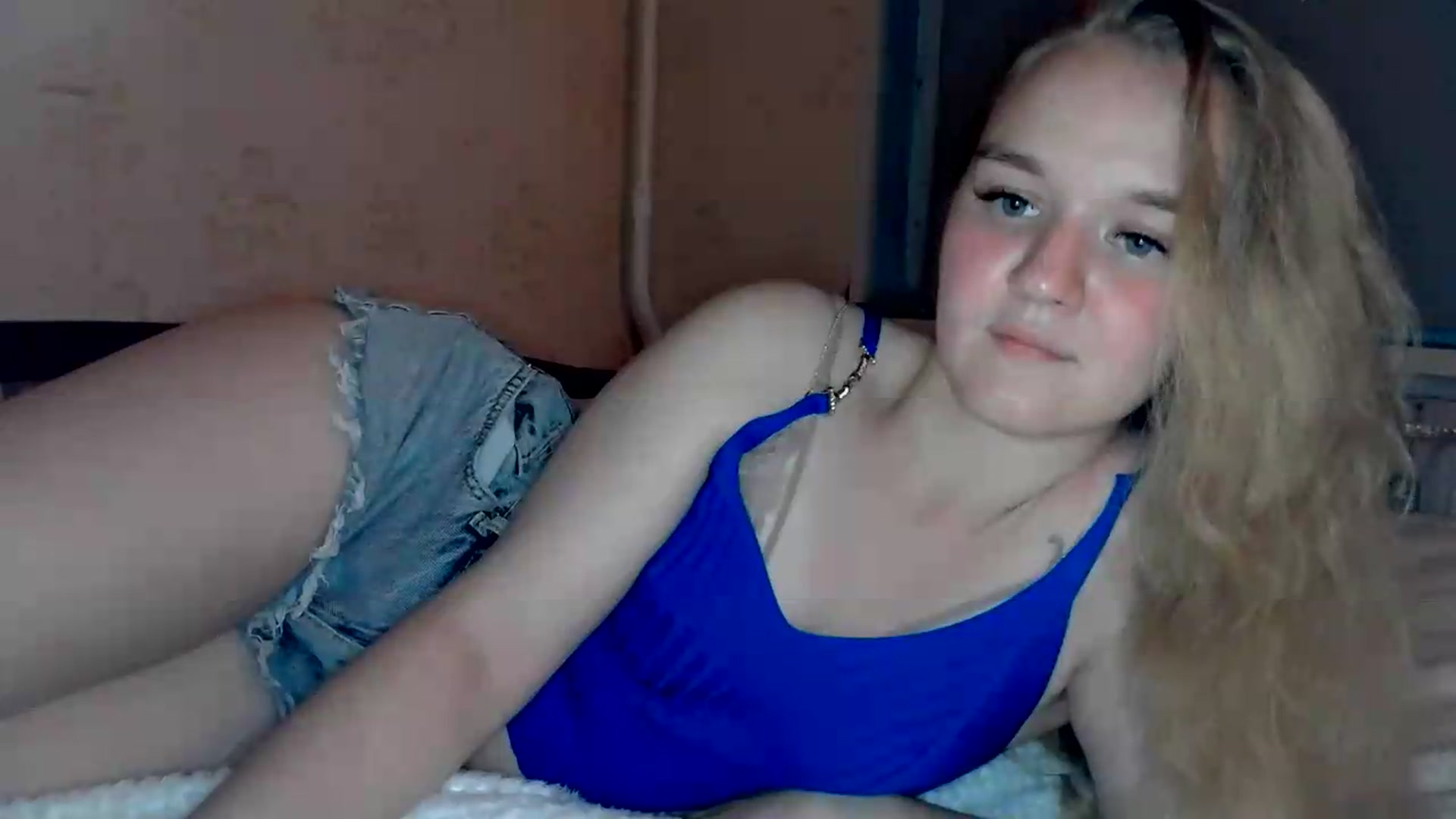 Gallery image thumbnail from NessaLeigh's myfreecams stream on, 06/09/2026, 19:35 image 16 of 20