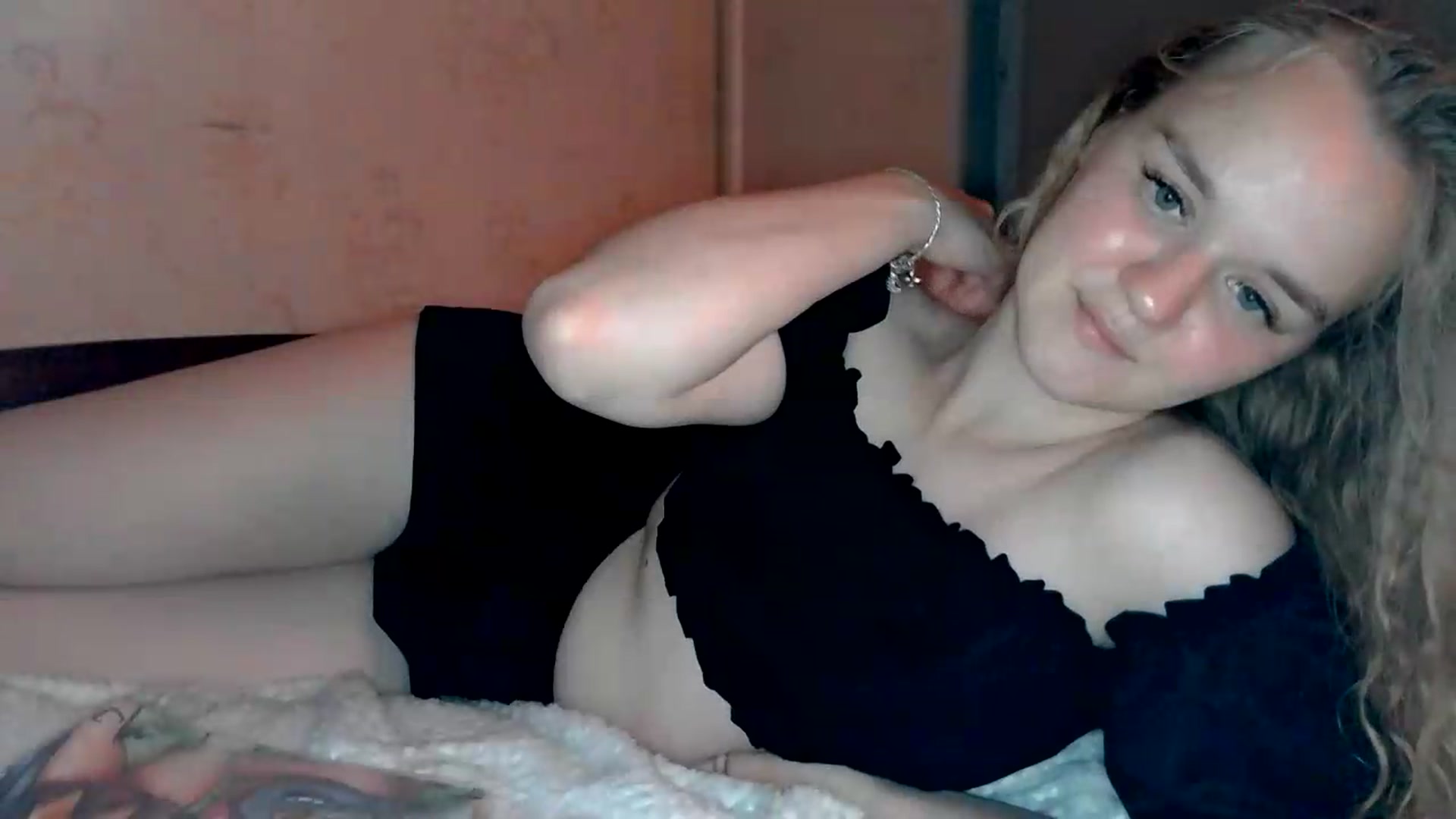 Gallery image thumbnail from NessaLeigh's myfreecams stream on, 06/10/2026, 20:13 image 20 of 20