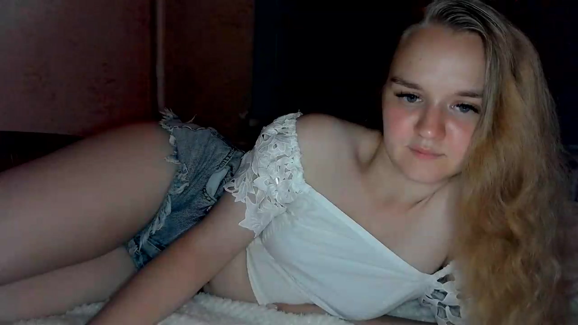 Gallery image thumbnail from NessaLeigh's myfreecams stream on, 06/12/2026, 20:40 image 7 of 20