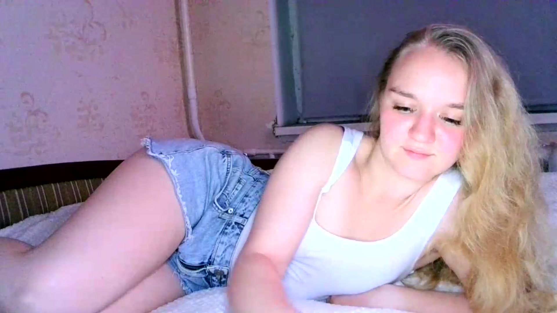 Gallery image thumbnail from NessaLeigh's myfreecams stream on, 06/16/2026, 19:44 image 18 of 20