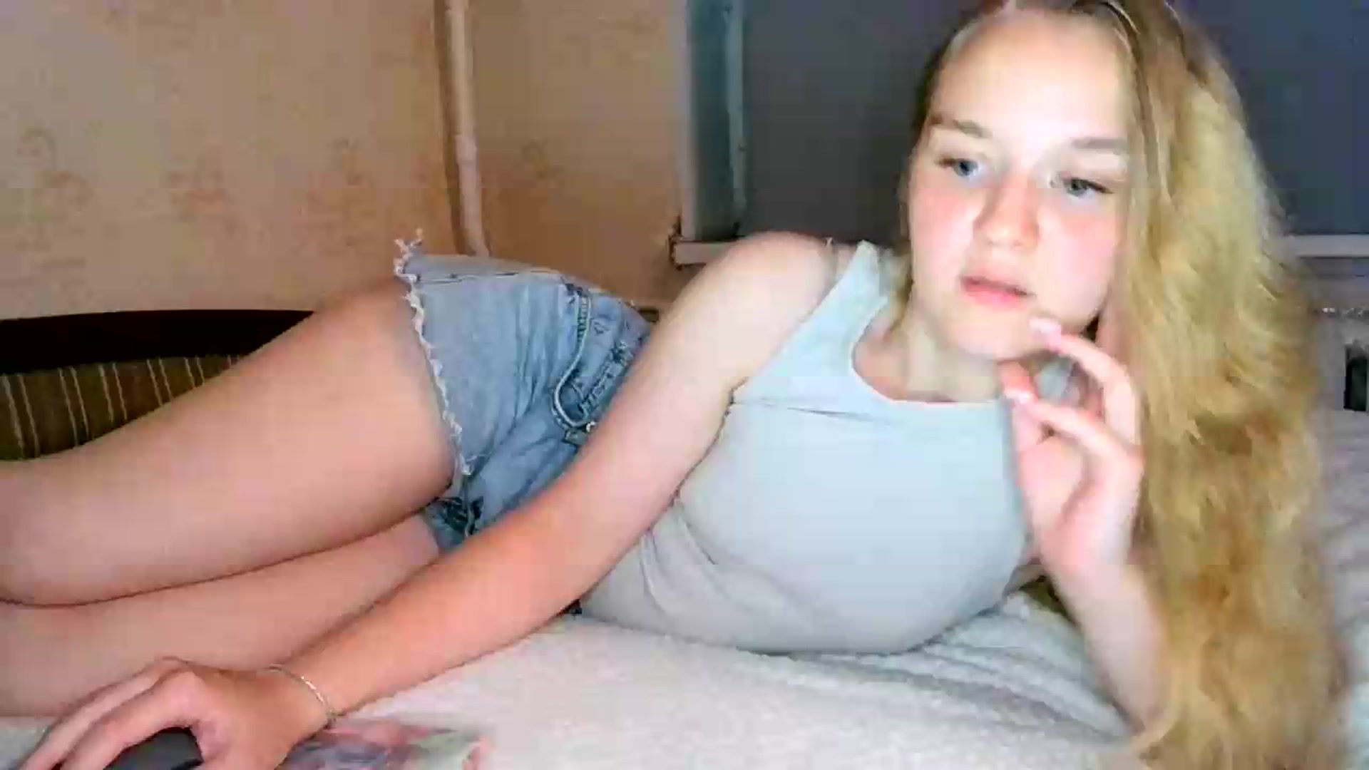 Gallery image thumbnail from NessaLeigh's myfreecams stream on, 06/24/2026, 19:39 image 17 of 20