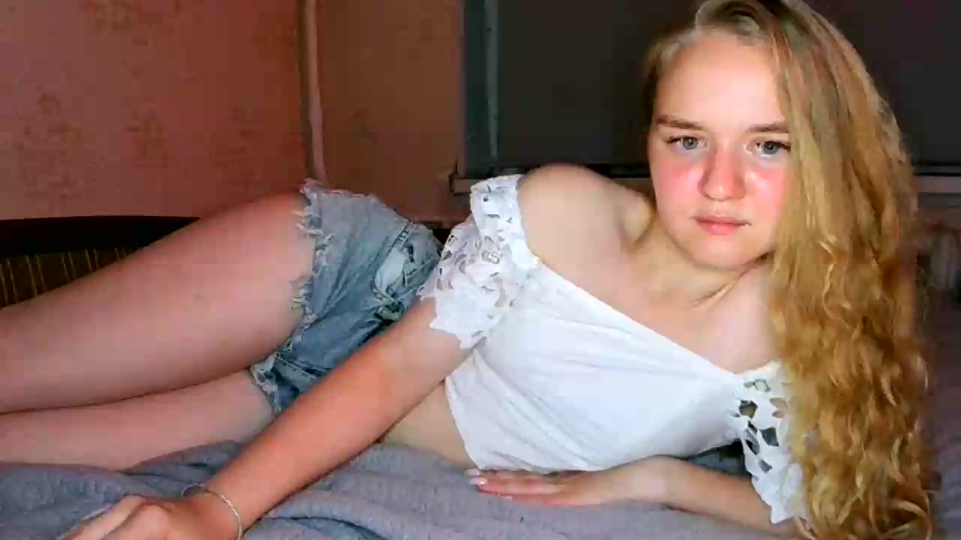 Gallery image thumbnail from NessaLeigh's myfreecams stream on, 06/29/2026, 23:13 image 15 of 20