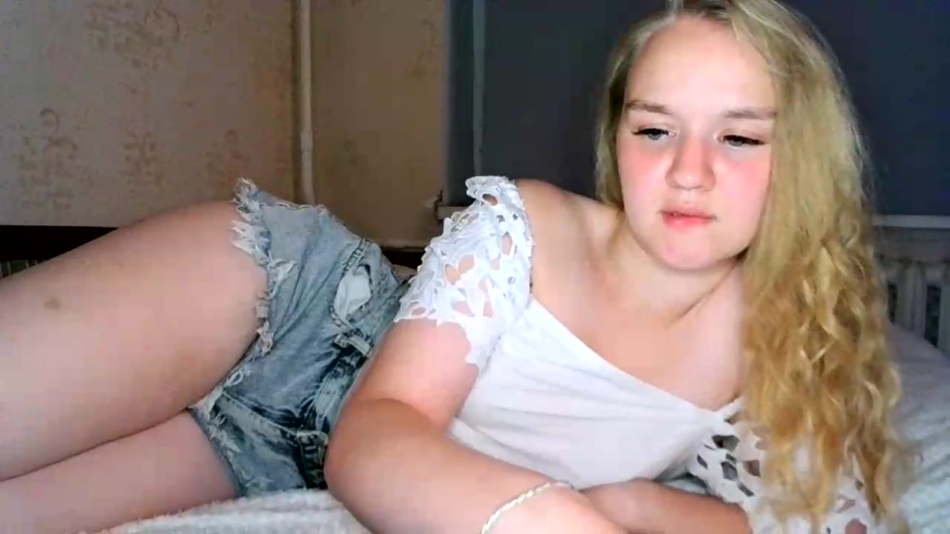 Gallery image thumbnail from NessaLeigh's myfreecams stream on, 07/06/2026, 22:45 image 3 of 20