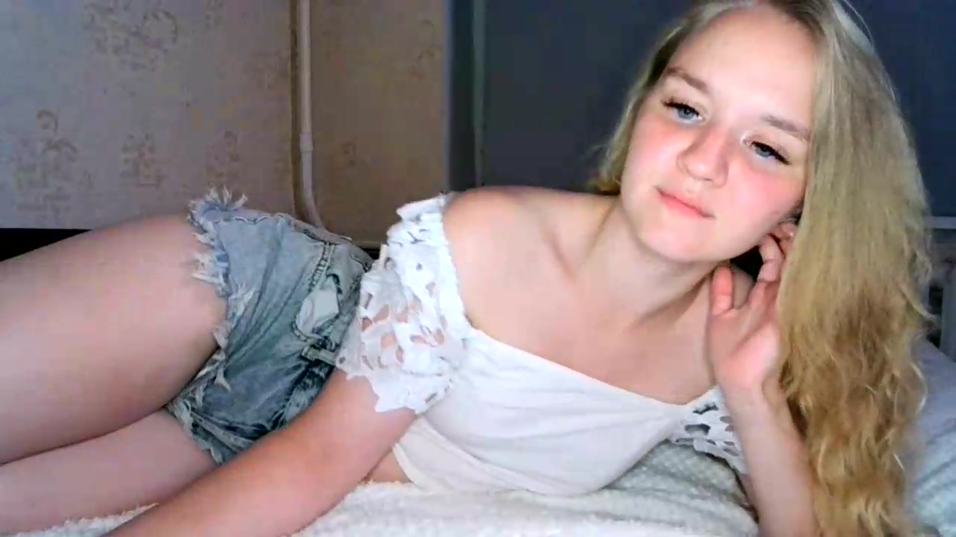 Gallery image thumbnail from NessaLeigh's myfreecams stream on, 07/06/2026, 22:45 image 14 of 20