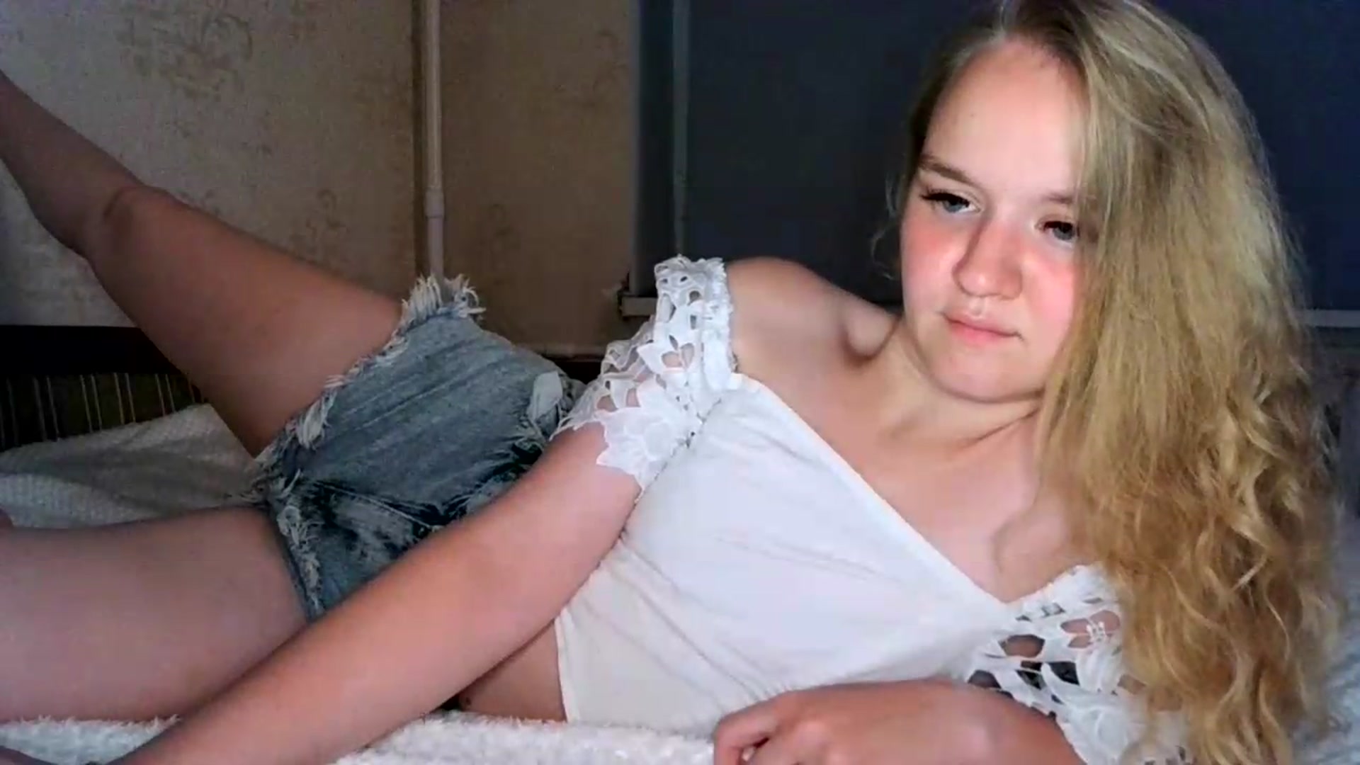Gallery image thumbnail from NessaLeigh's myfreecams stream on, 07/06/2026, 22:45 image 4 of 20