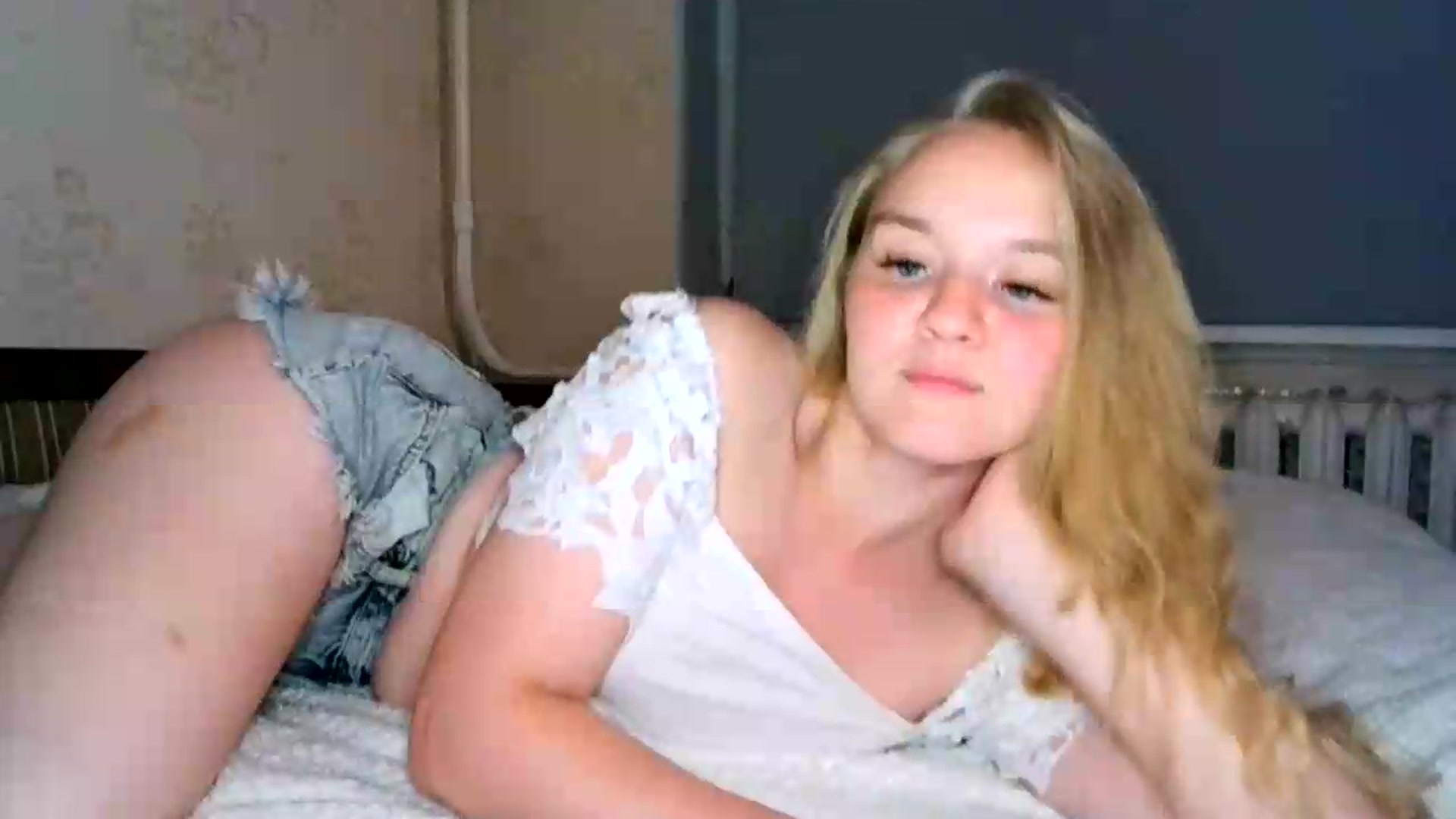 Gallery image thumbnail from NessaLeigh's myfreecams stream on, 07/06/2026, 22:45 image 16 of 20