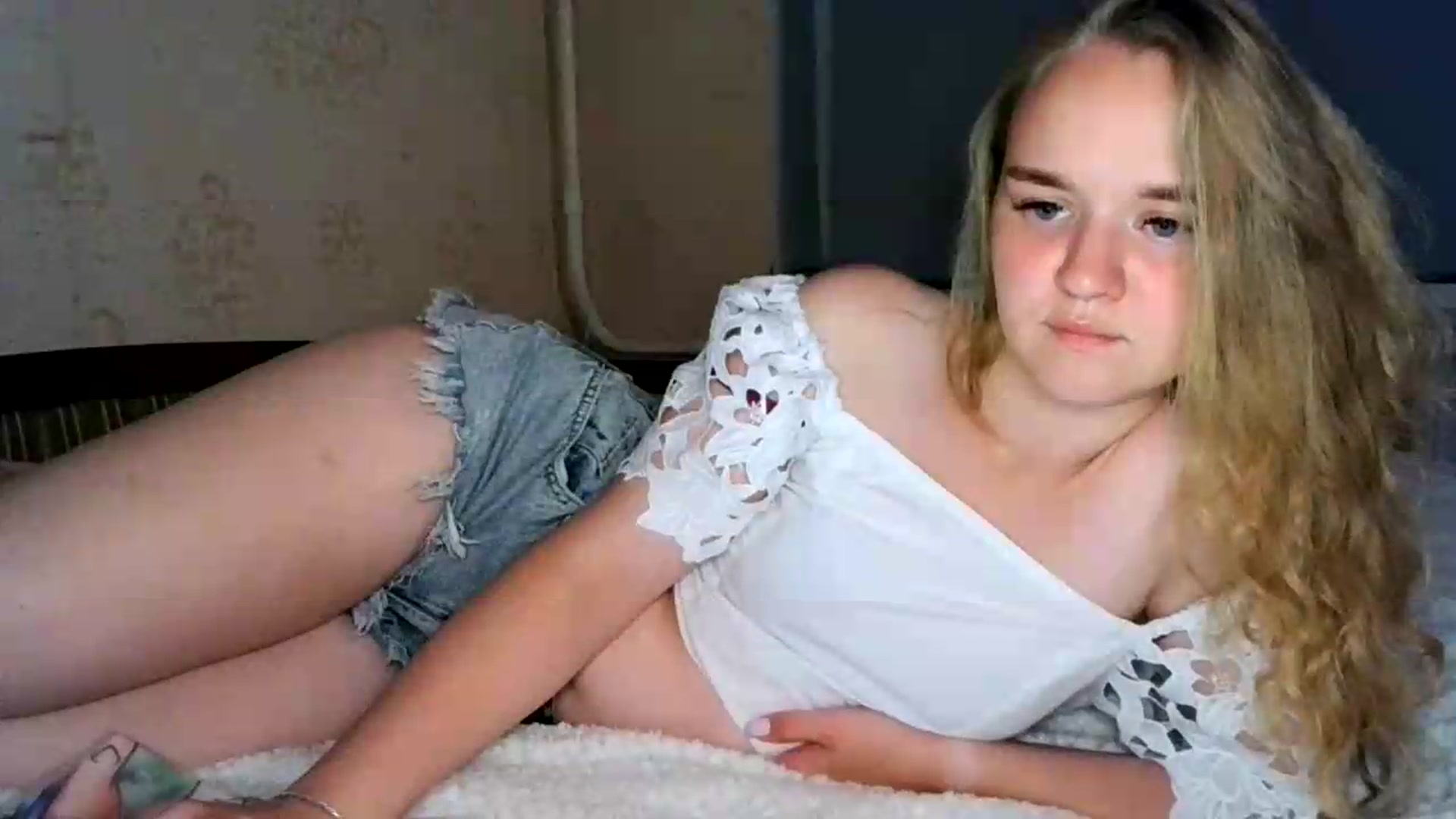 Gallery image thumbnail from NessaLeigh's myfreecams stream on, 07/16/2026, 21:44 image 17 of 20