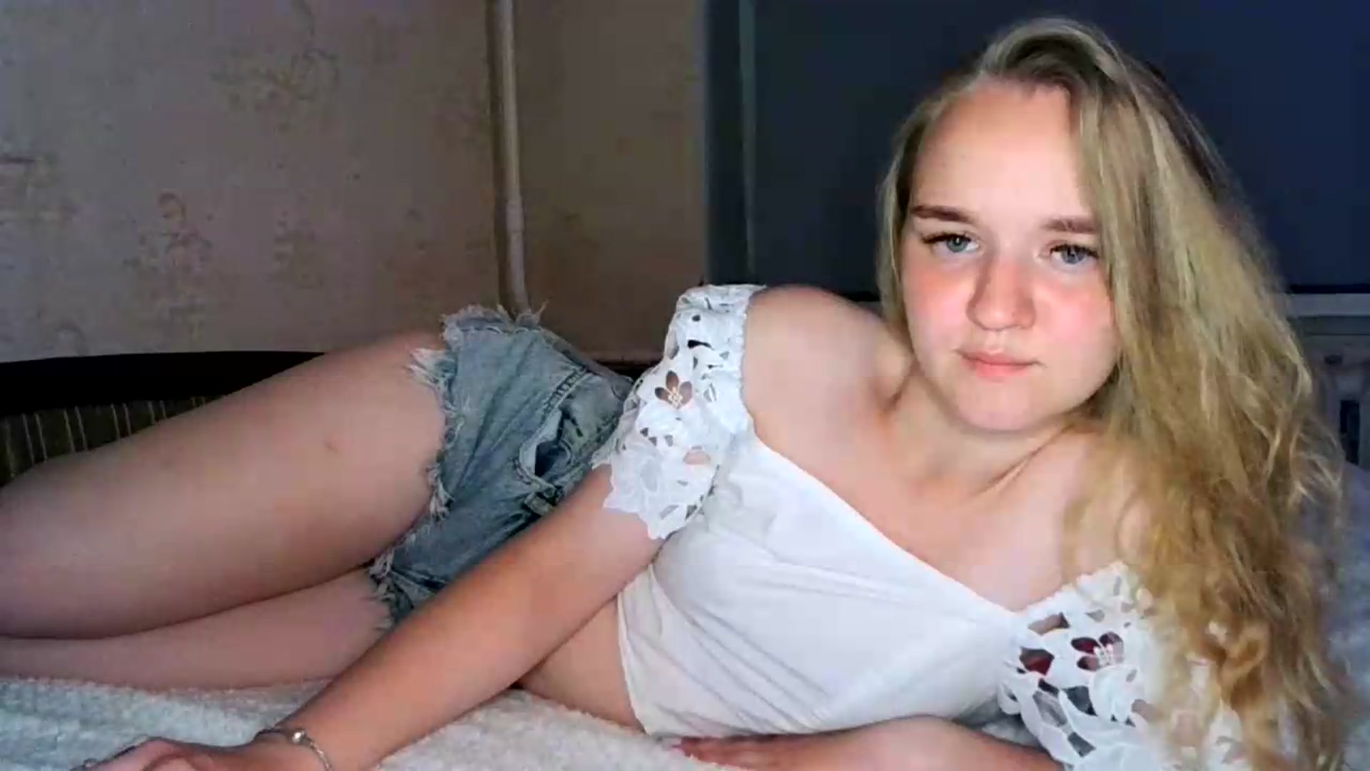 Gallery image thumbnail from NessaLeigh's myfreecams stream on, 07/16/2026, 22:27 image 11 of 20