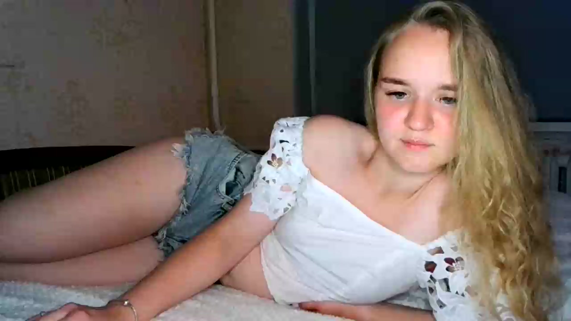 Gallery image thumbnail from NessaLeigh's myfreecams stream on, 07/16/2026, 22:27 image 12 of 20