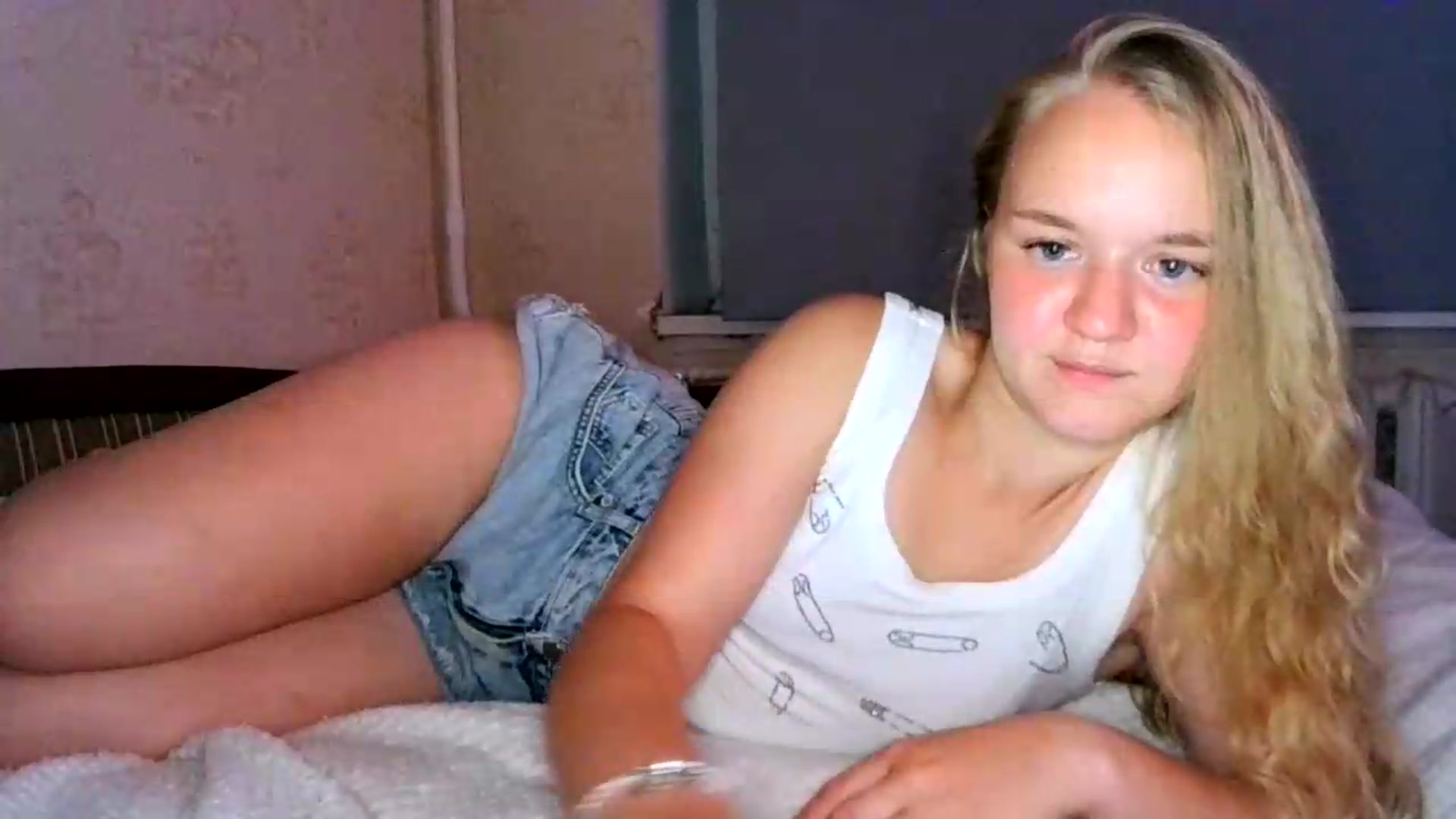 Gallery image thumbnail from NessaLeigh's myfreecams stream on, 08/05/2026, 21:17 image 13 of 20