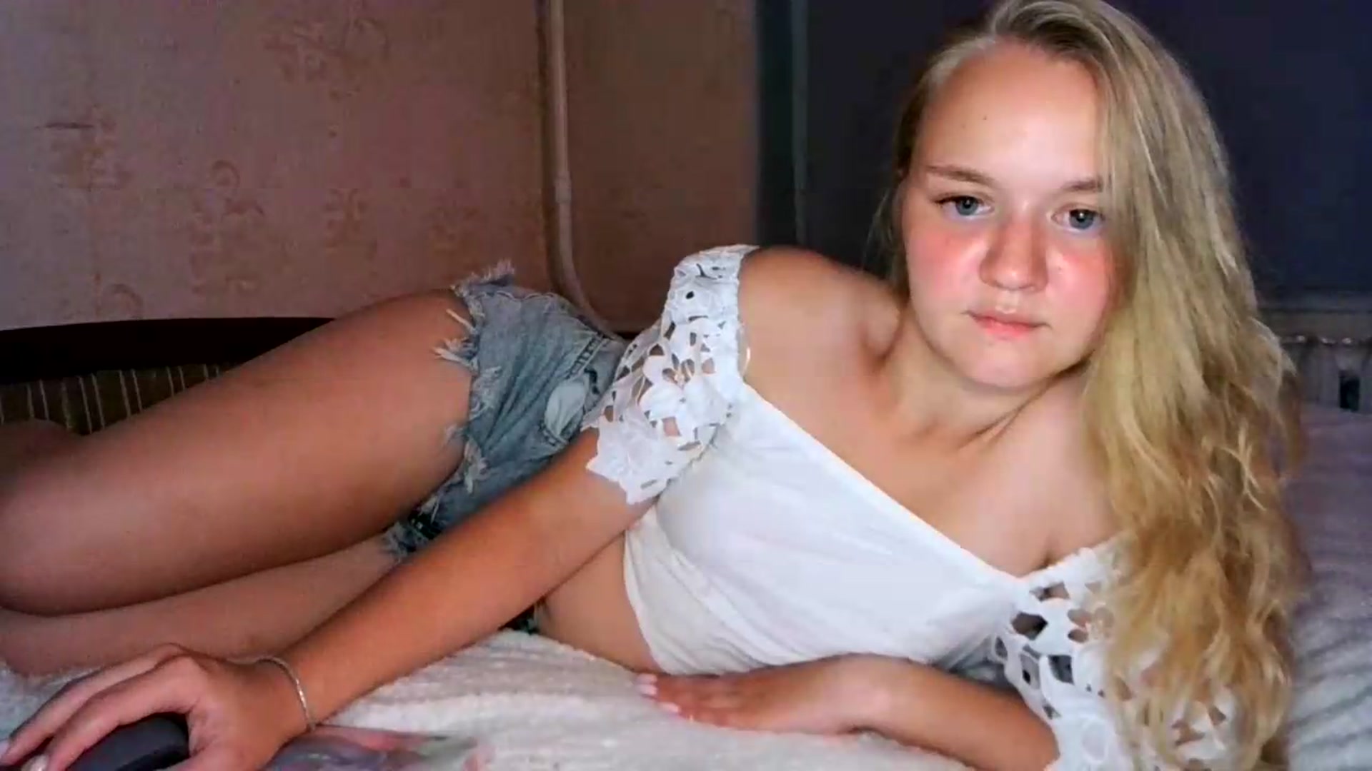 Gallery image thumbnail from NessaLeigh's myfreecams stream on, 08/06/2026, 20:22 image 3 of 20