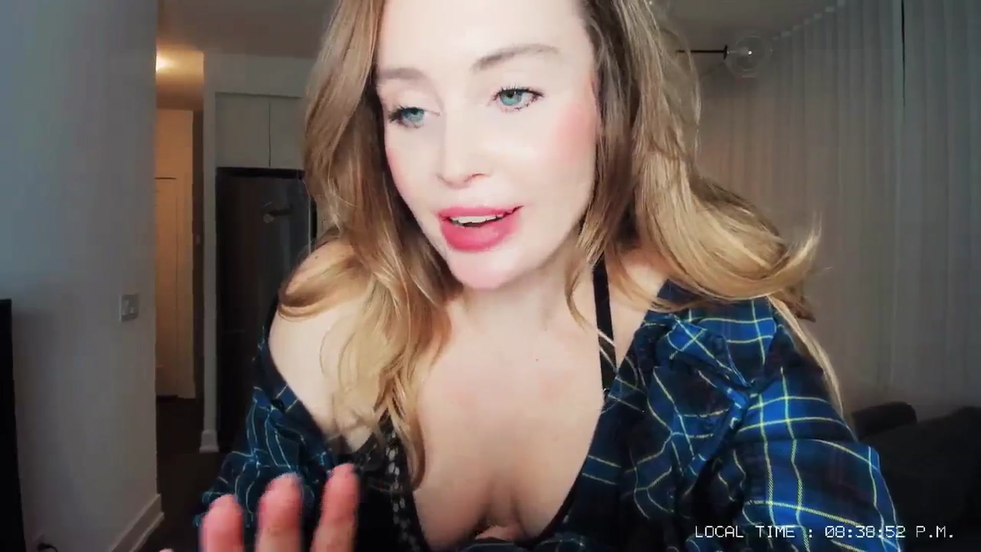 Gallery image thumbnail from NessaMoore's myfreecams stream on, 03/15/2024, 01:19 image 11 of 20