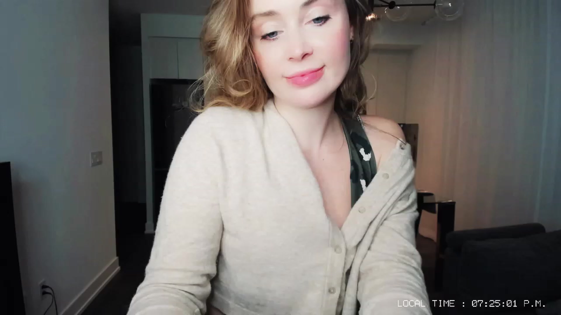Gallery image thumbnail from NessaMoore's myfreecams stream on, 03/16/2024, 23:51 image 10 of 20