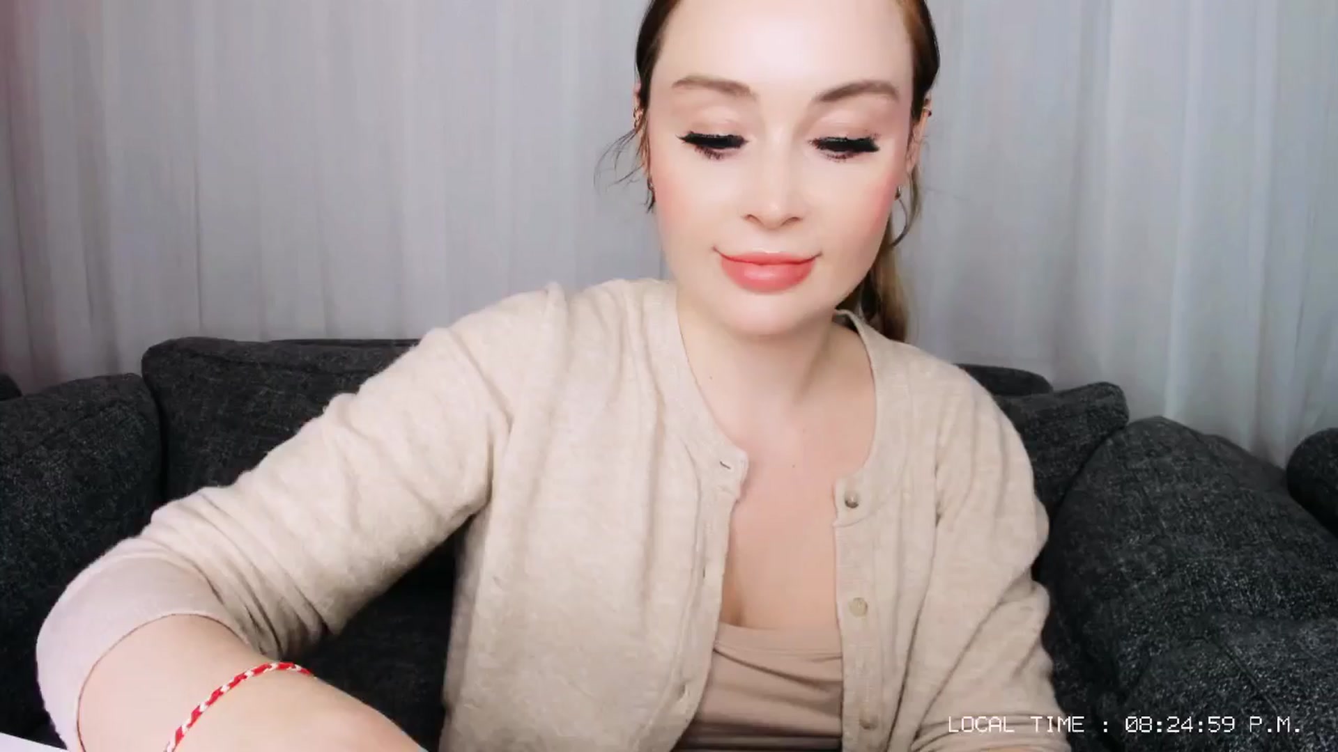 Gallery image thumbnail from NessaMoore's myfreecams stream on, 04/08/2024, 24:45 image 6 of 20