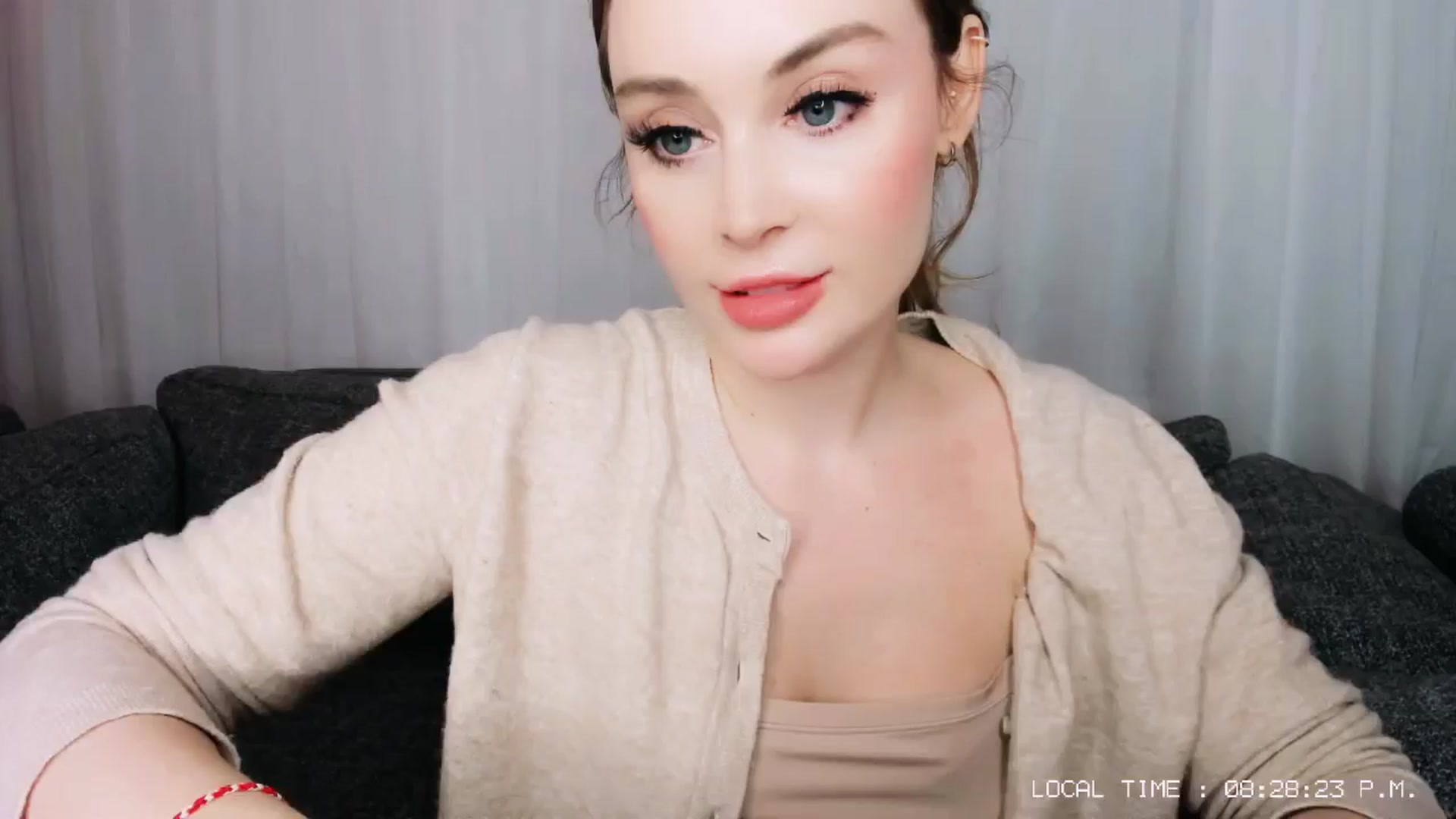 Gallery image thumbnail from NessaMoore's myfreecams stream on, 04/08/2024, 24:45 image 12 of 20
