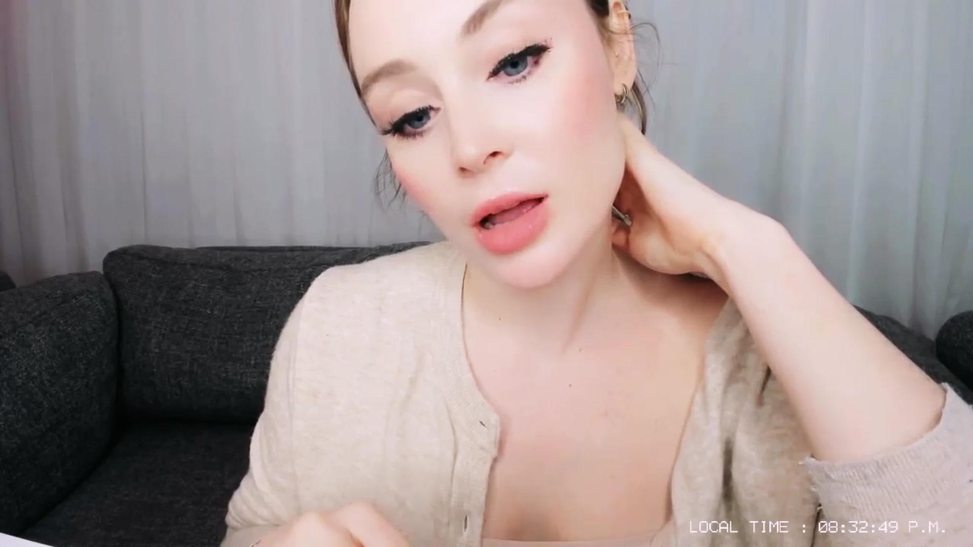 Gallery image thumbnail from NessaMoore's myfreecams stream on, 04/08/2024, 24:45 image 19 of 20