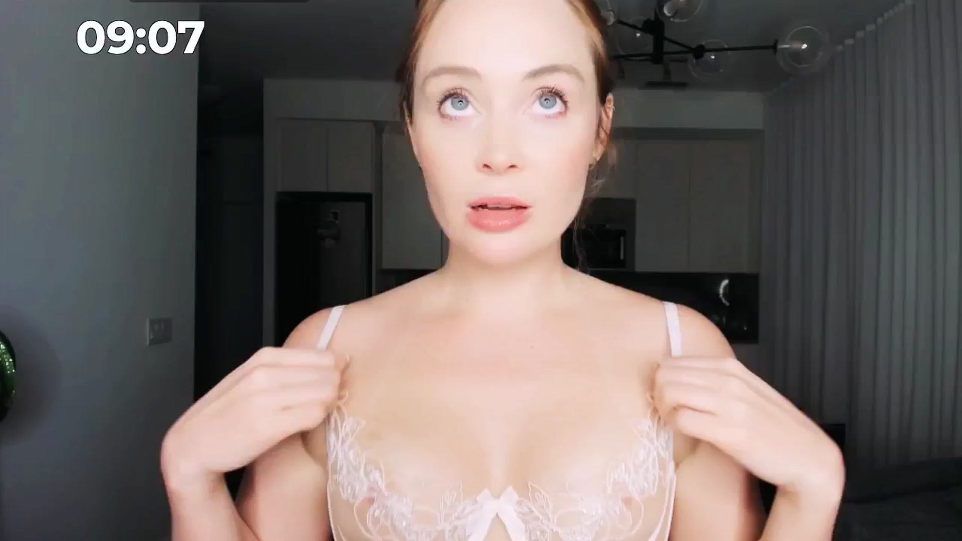 Gallery image thumbnail from NessaMoore's myfreecams stream on, 05/02/2024, 03:00 image 16 of 20