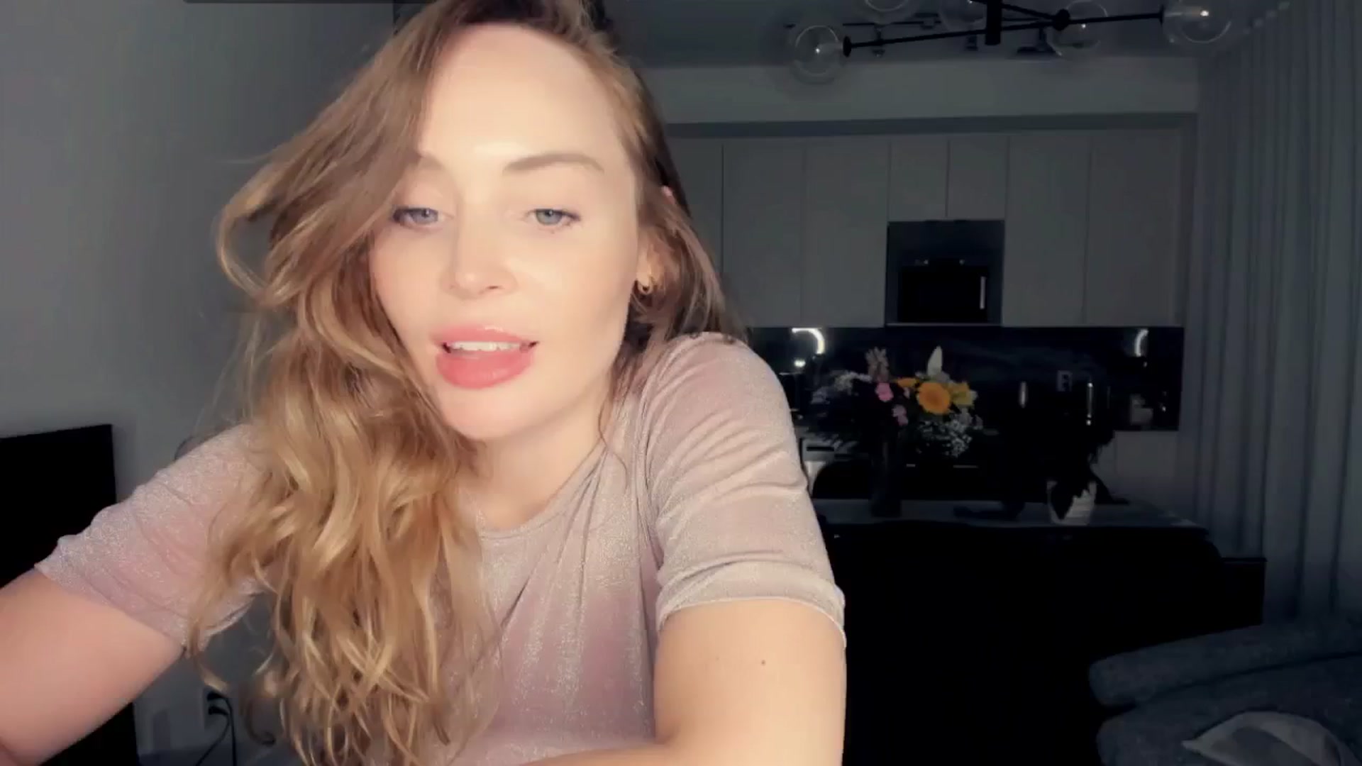 Gallery image thumbnail from NessaMoore's myfreecams stream on, 05/21/2024, 03:19 image 1 of 20